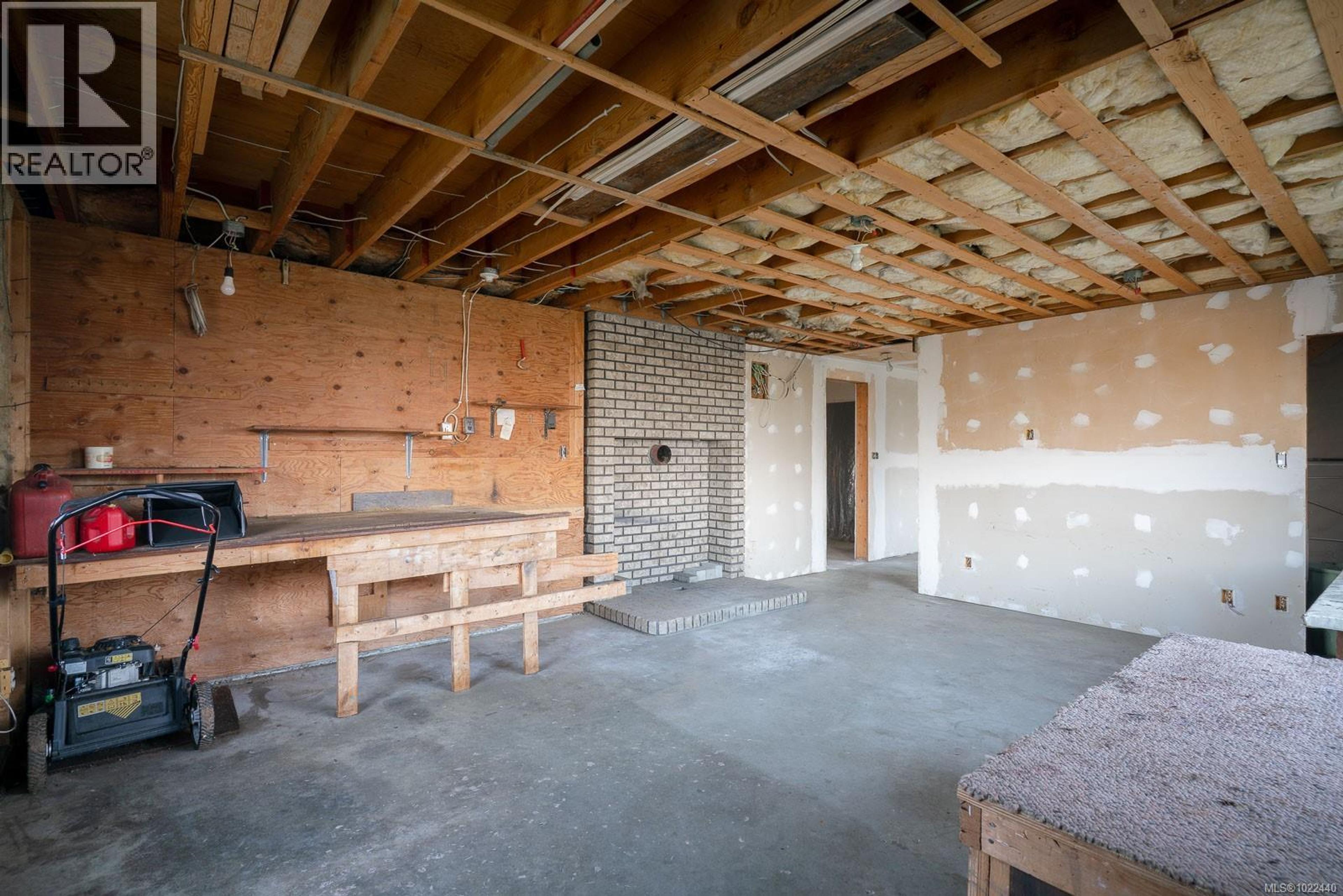 135 SUNNINGDALE RD W - 47