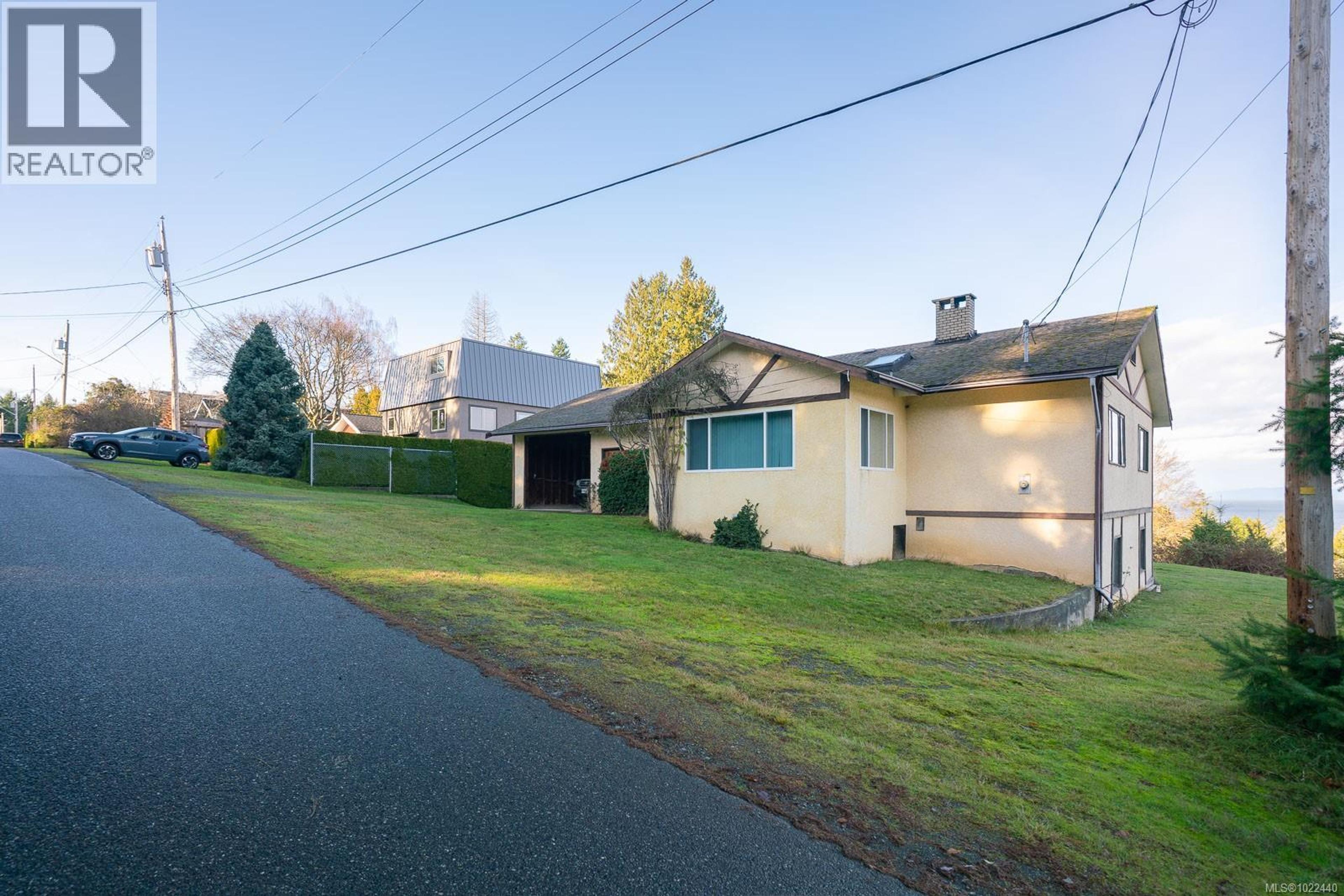 135 SUNNINGDALE RD W - Image 3