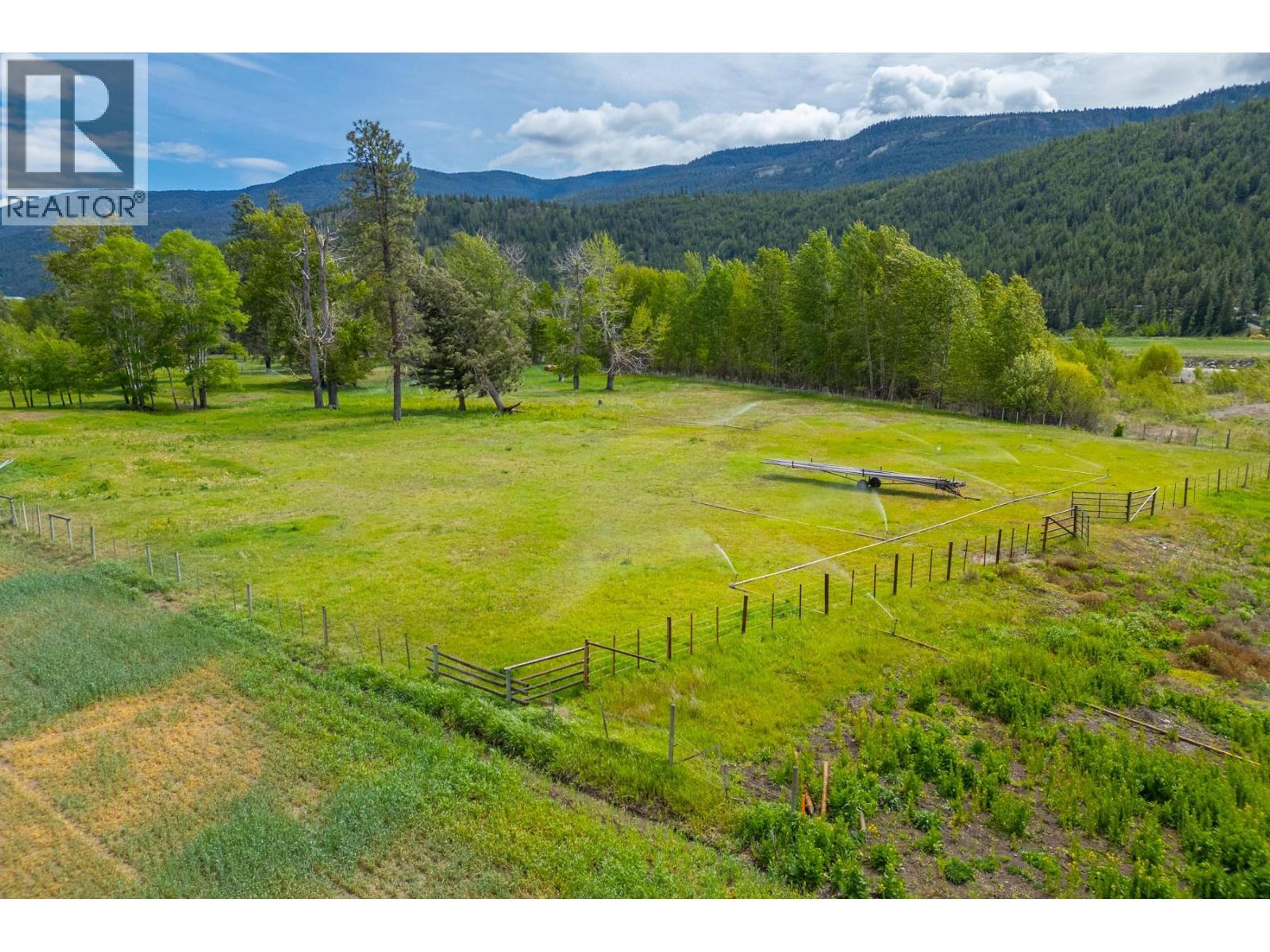 2225 HAZELHURST ROAD - 11