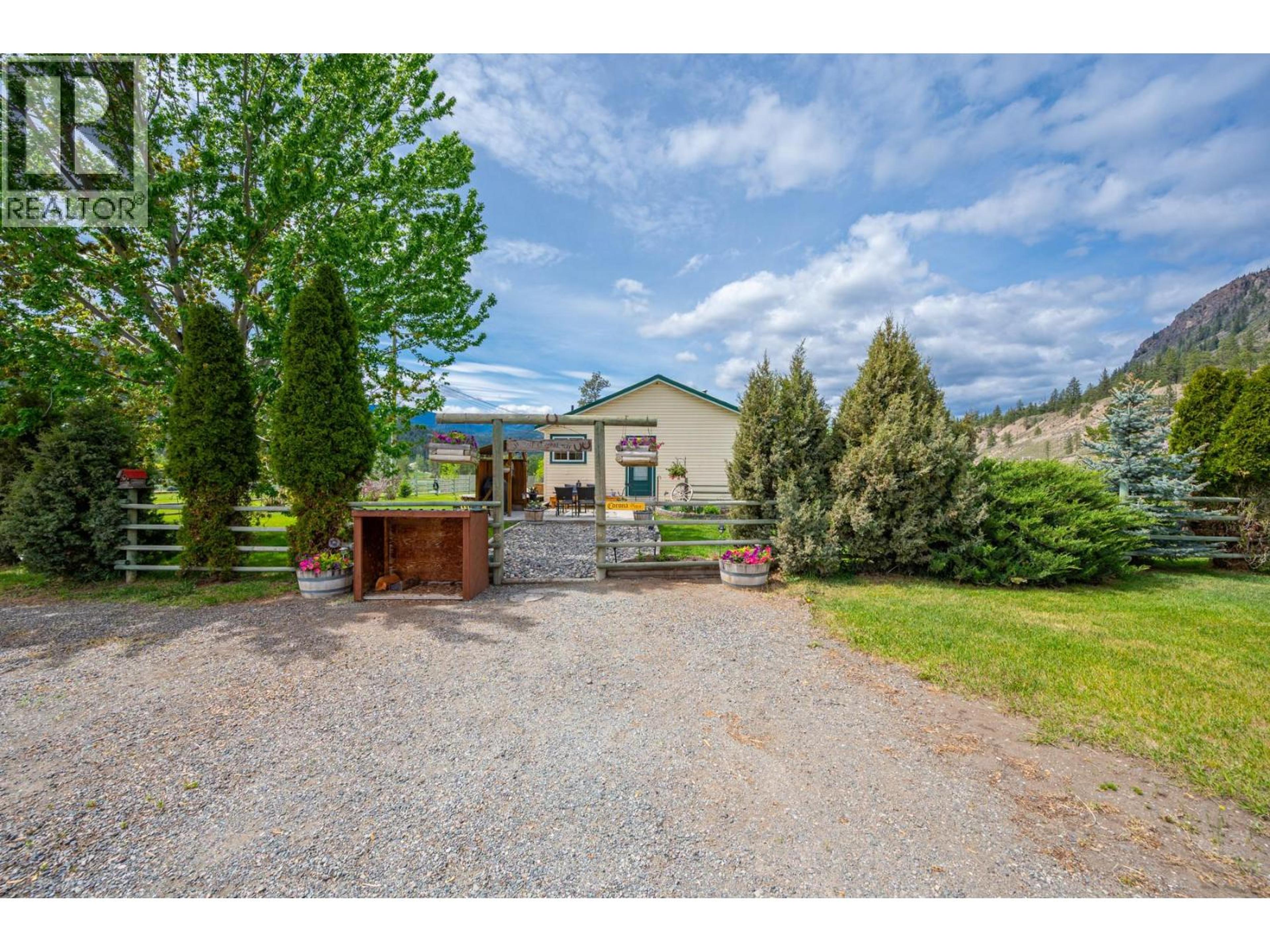 2225 HAZELHURST ROAD - 15
