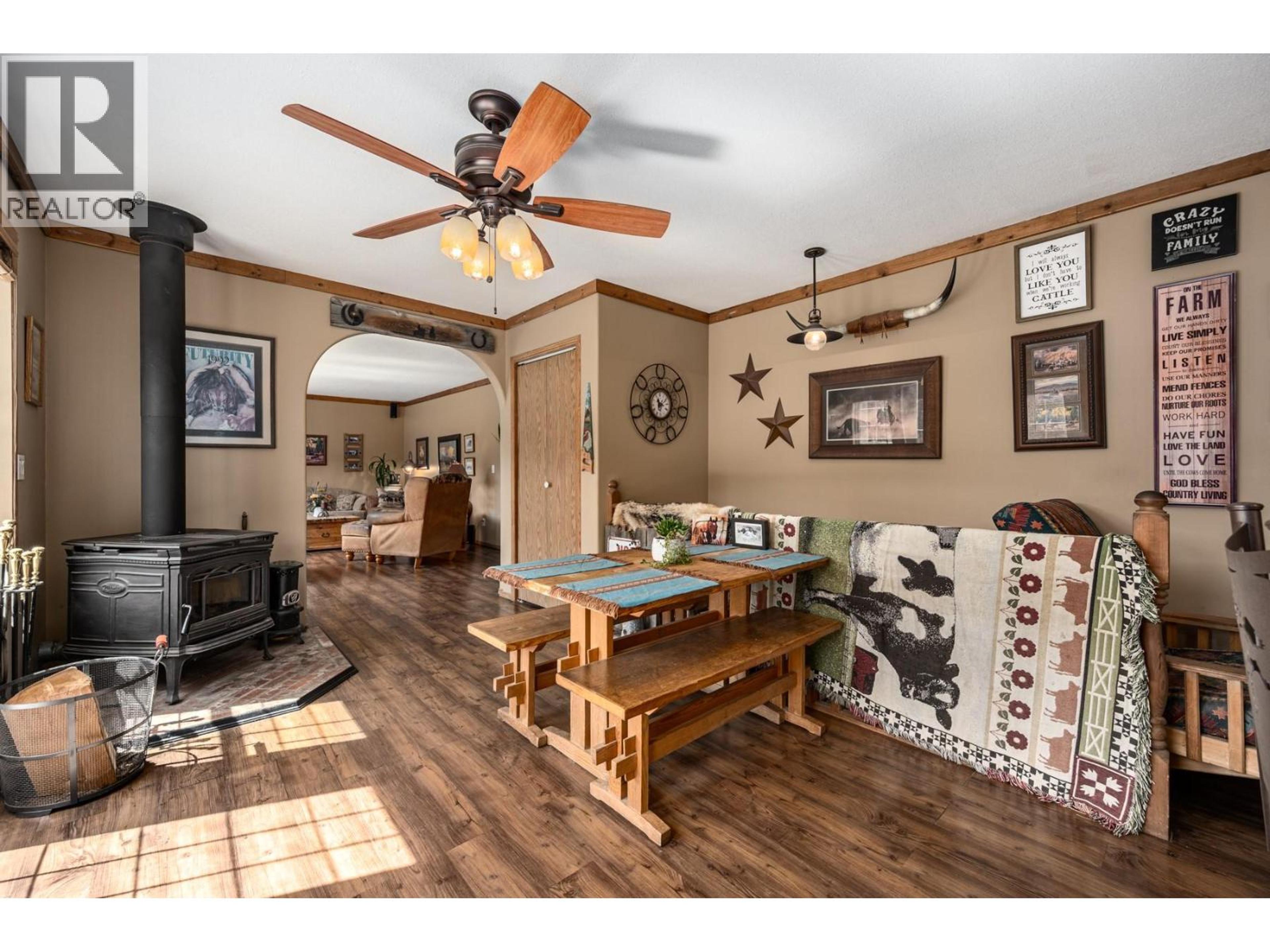 2225 HAZELHURST ROAD - 22