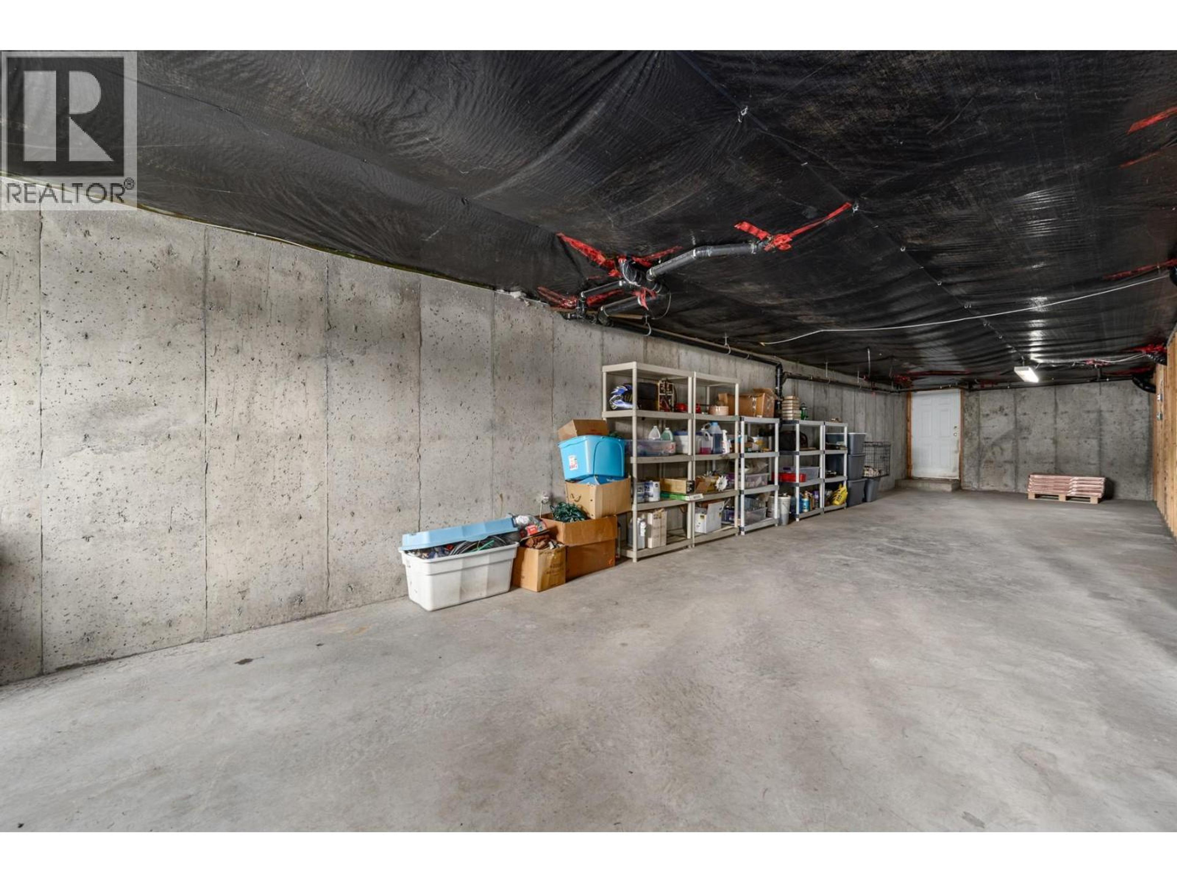 2225 HAZELHURST ROAD - 37