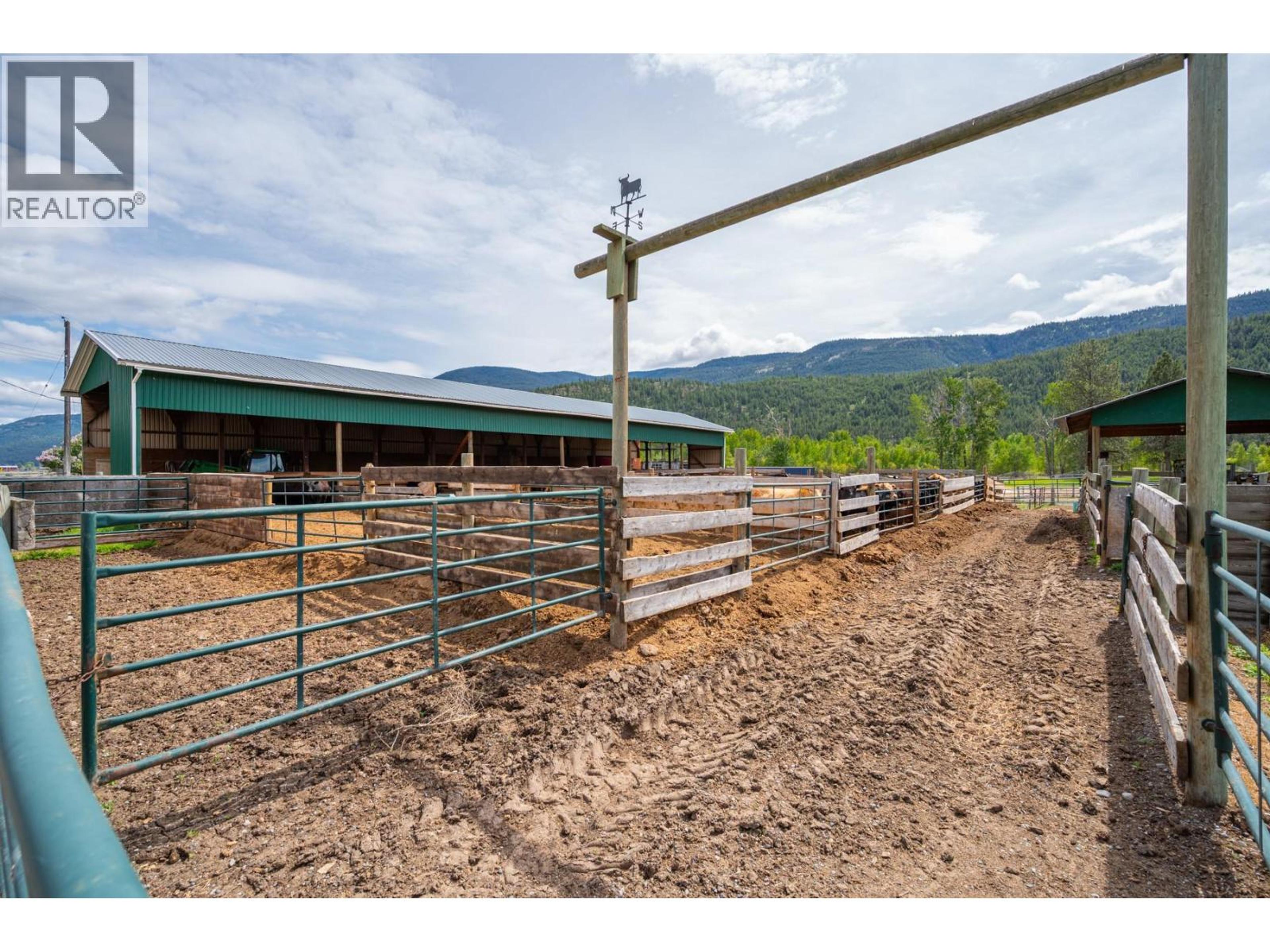 2225 HAZELHURST ROAD - 58