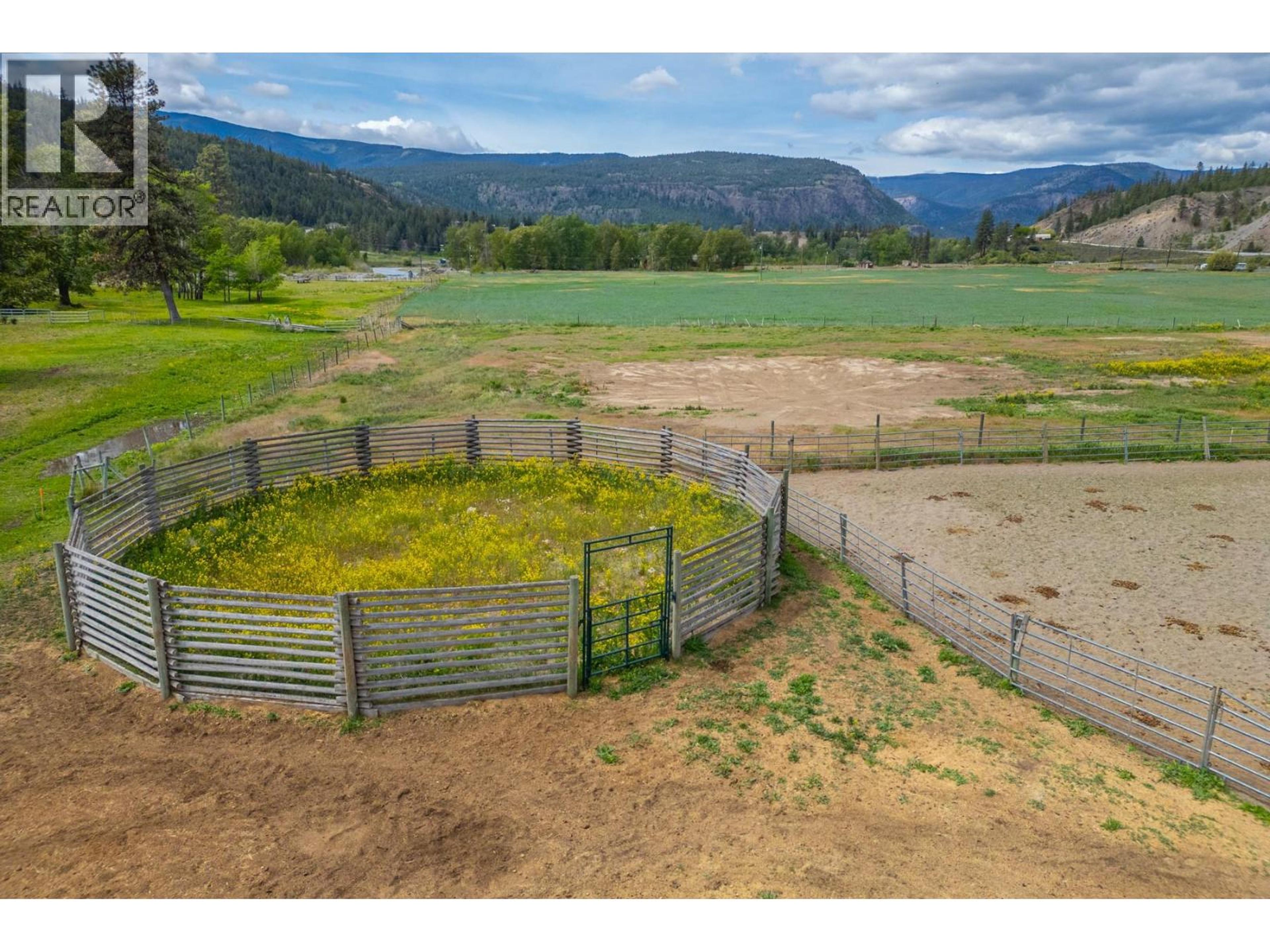 2225 HAZELHURST ROAD - 65