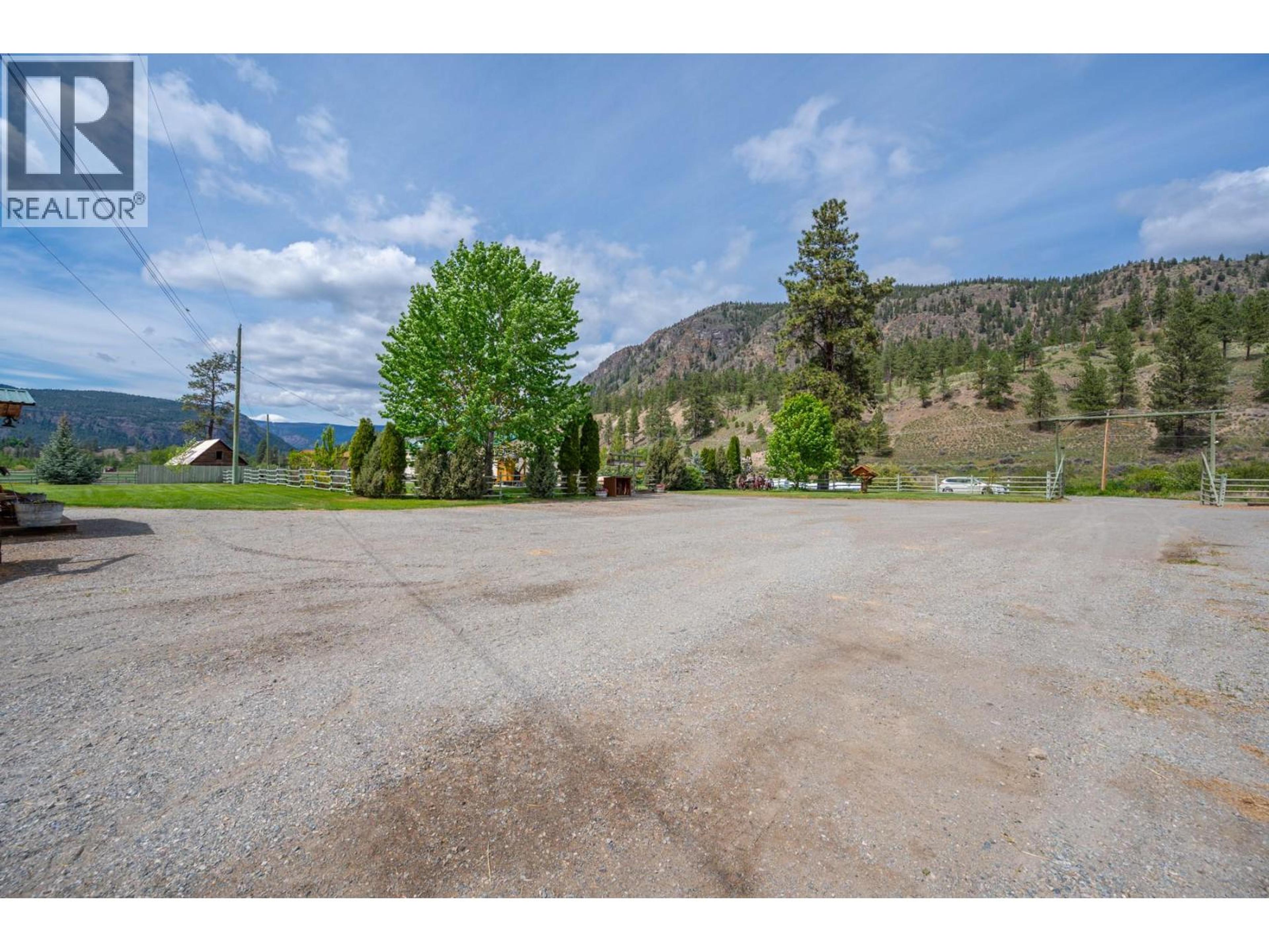 2225 HAZELHURST ROAD - 73