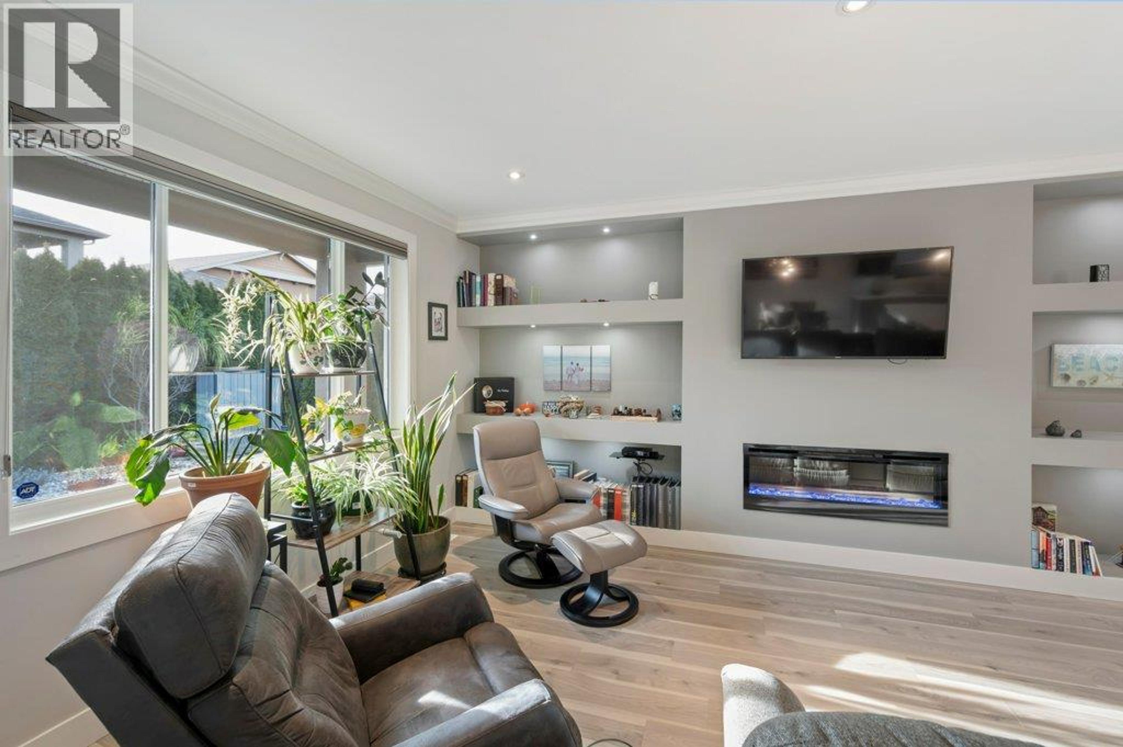 367 CHARDONNAY AVENUE - 6