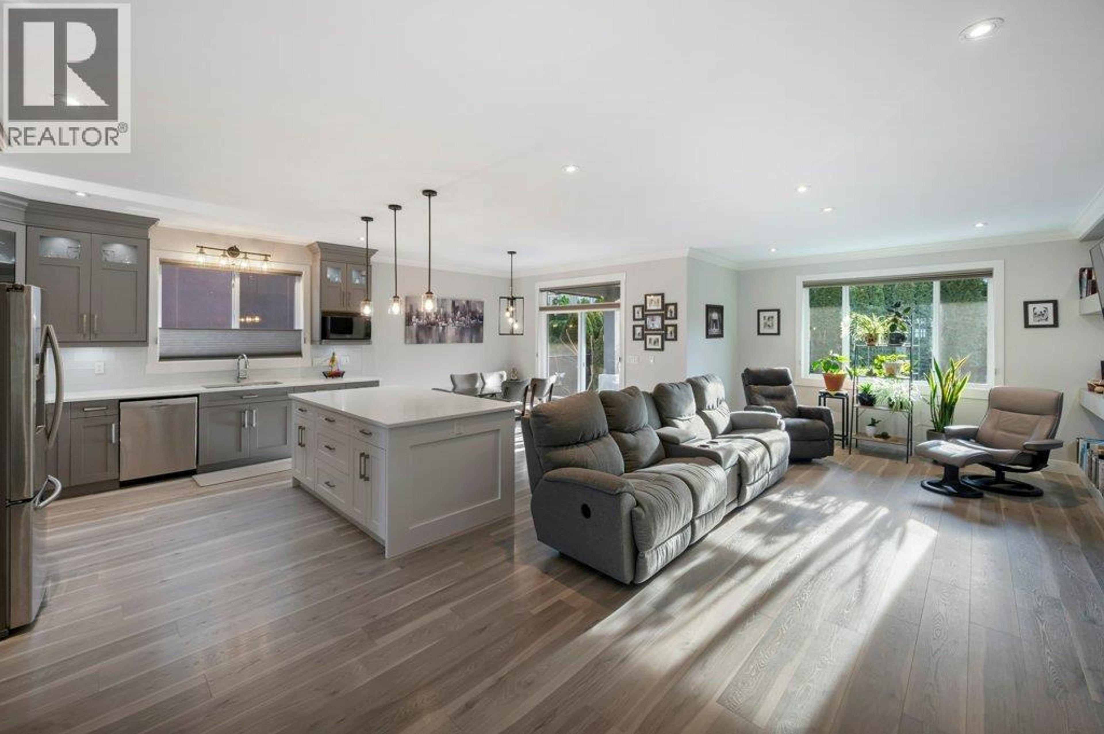 367 CHARDONNAY AVENUE - 4