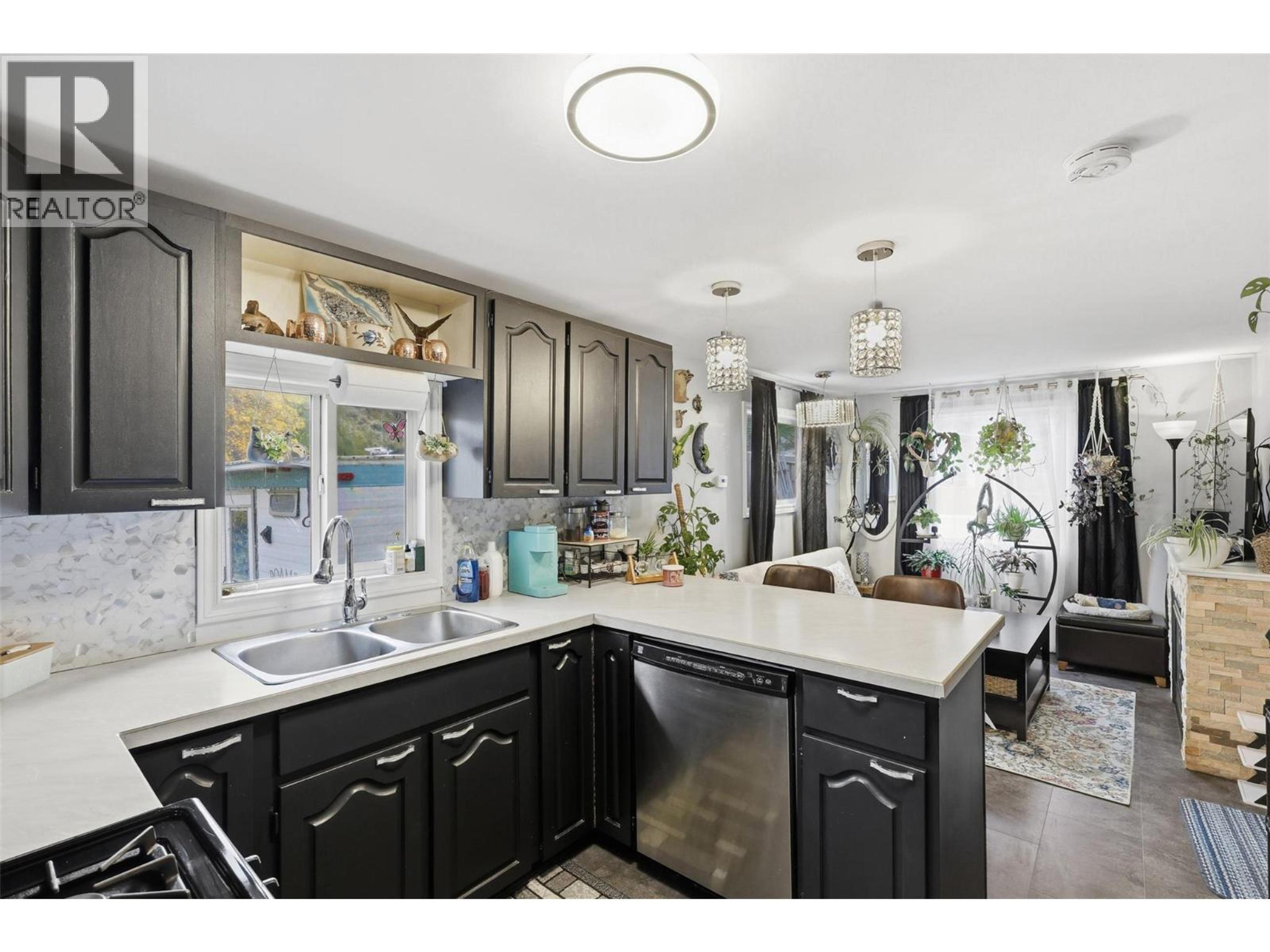 #10 1055 OLD CARIBOO ROAD - 9