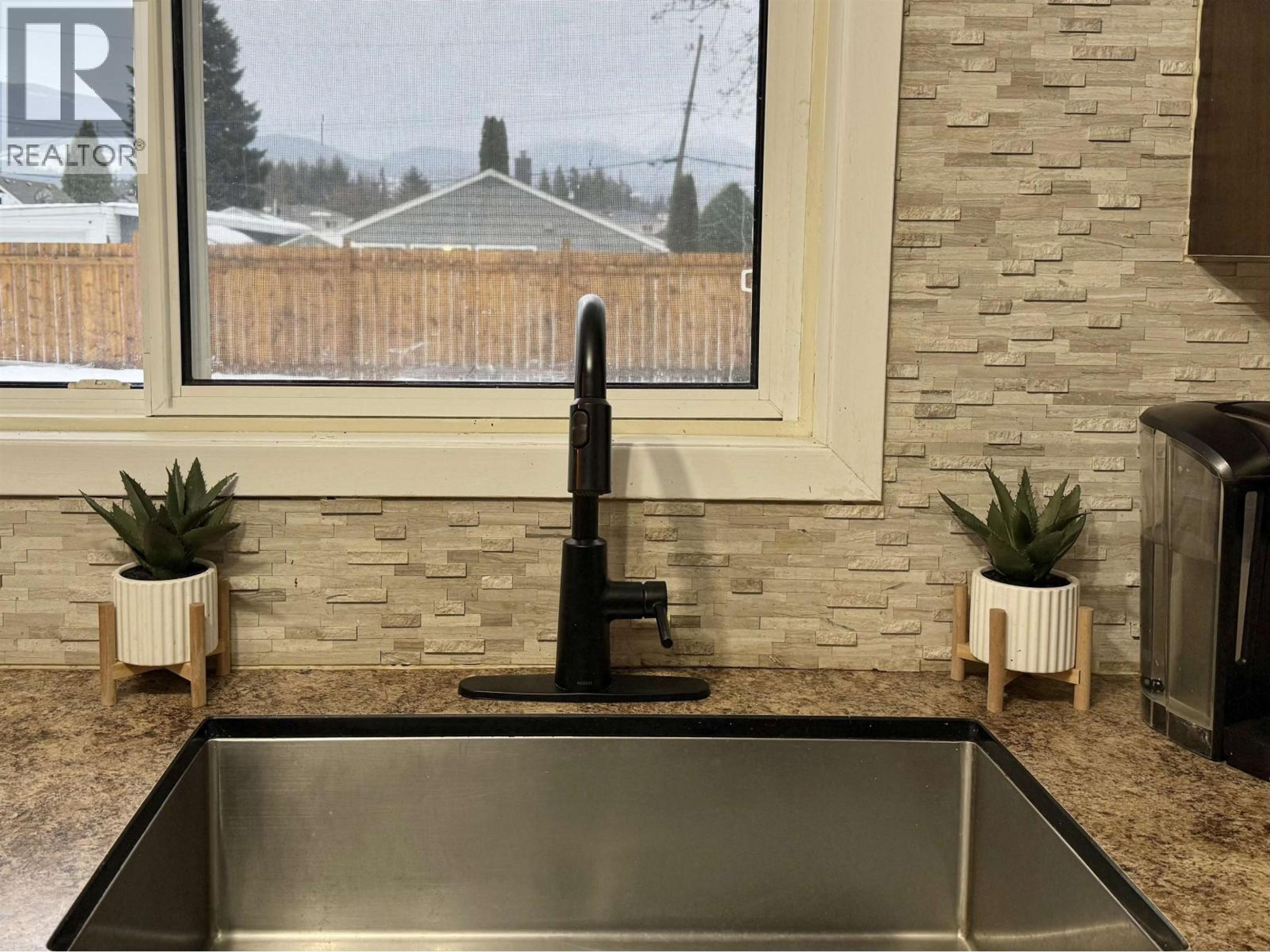 29 SAGUENAY STREET - Image 8