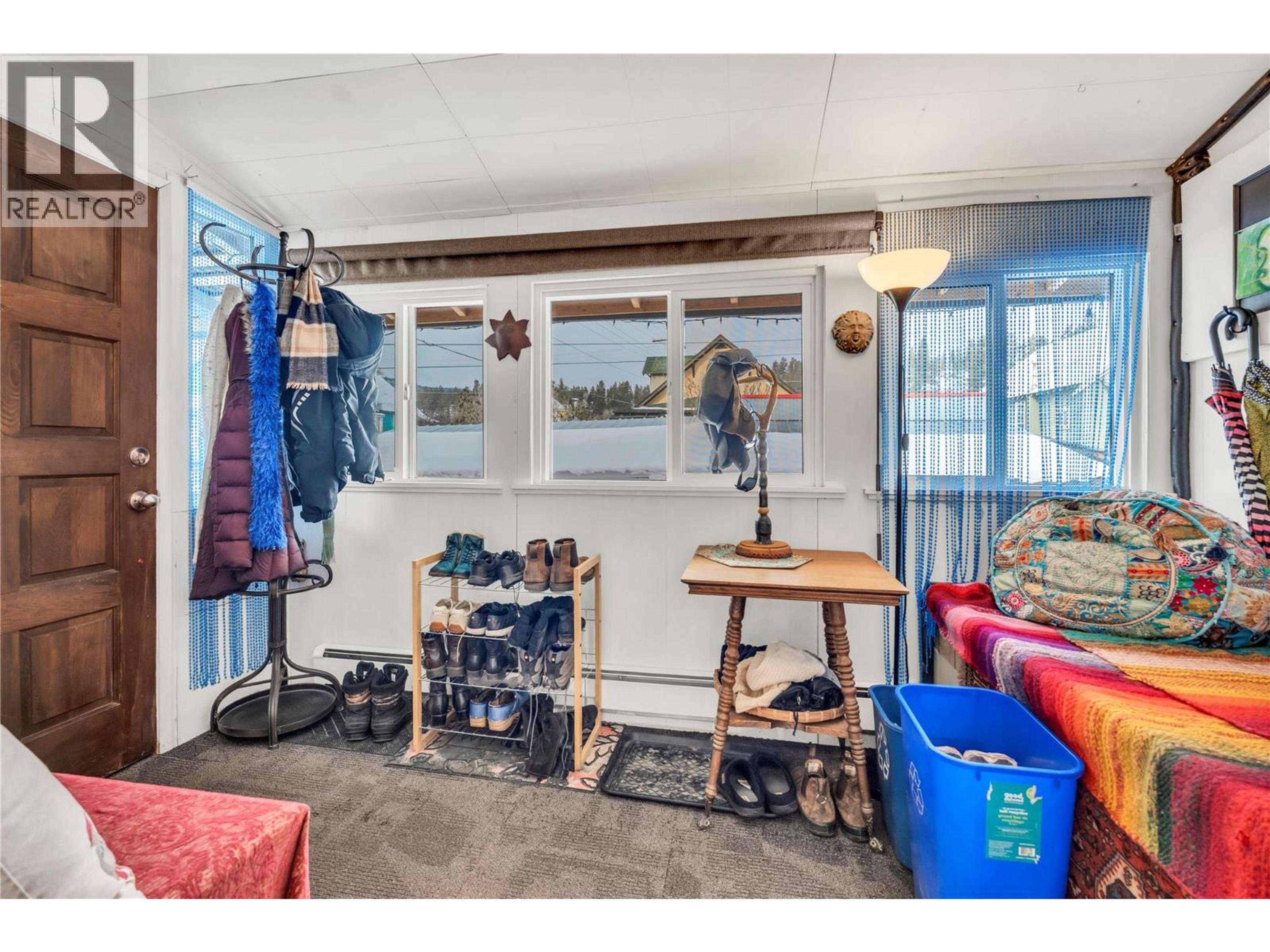 45 FENCHURCH AVENUE - 17