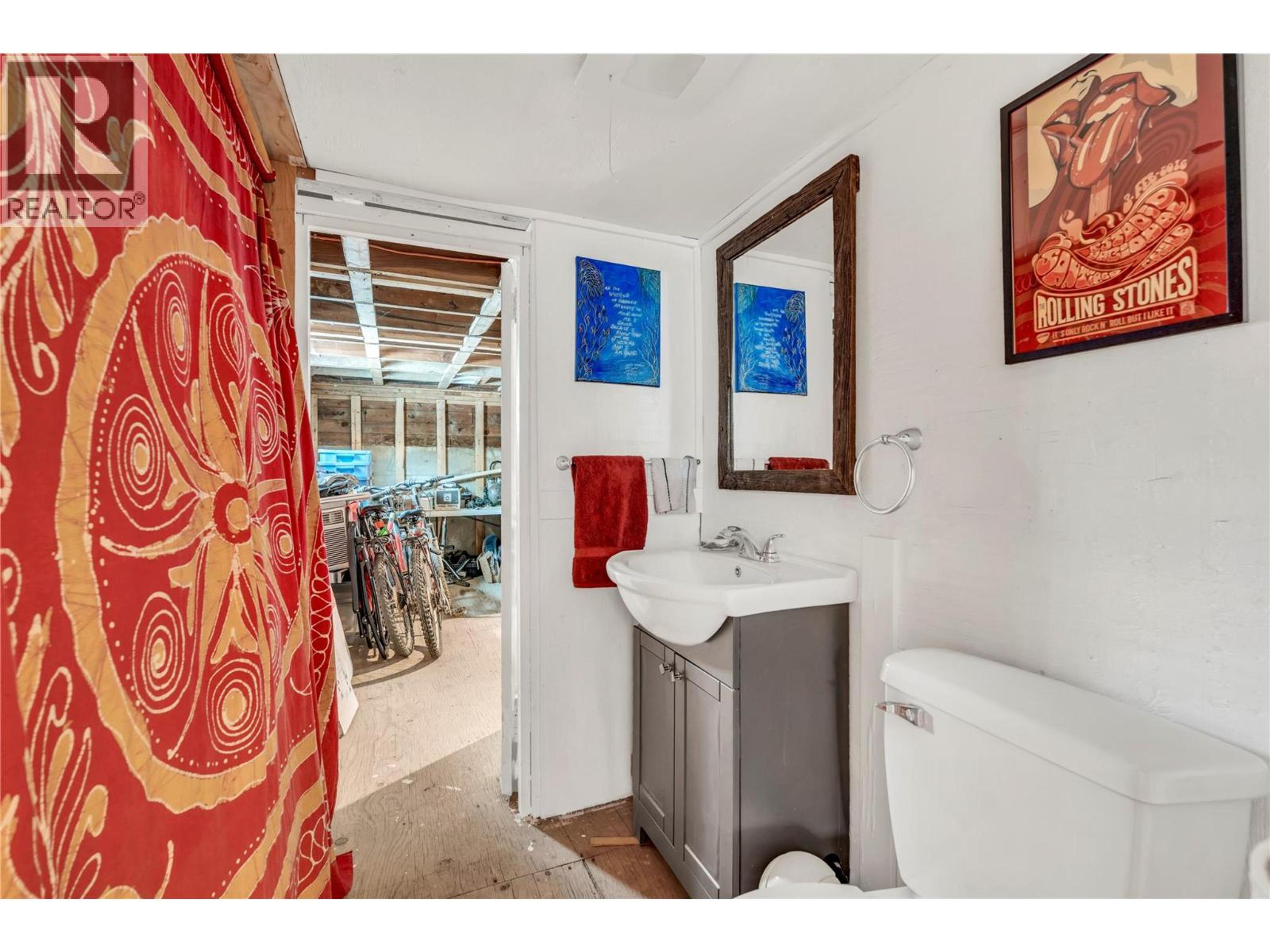 45 FENCHURCH AVENUE - 15