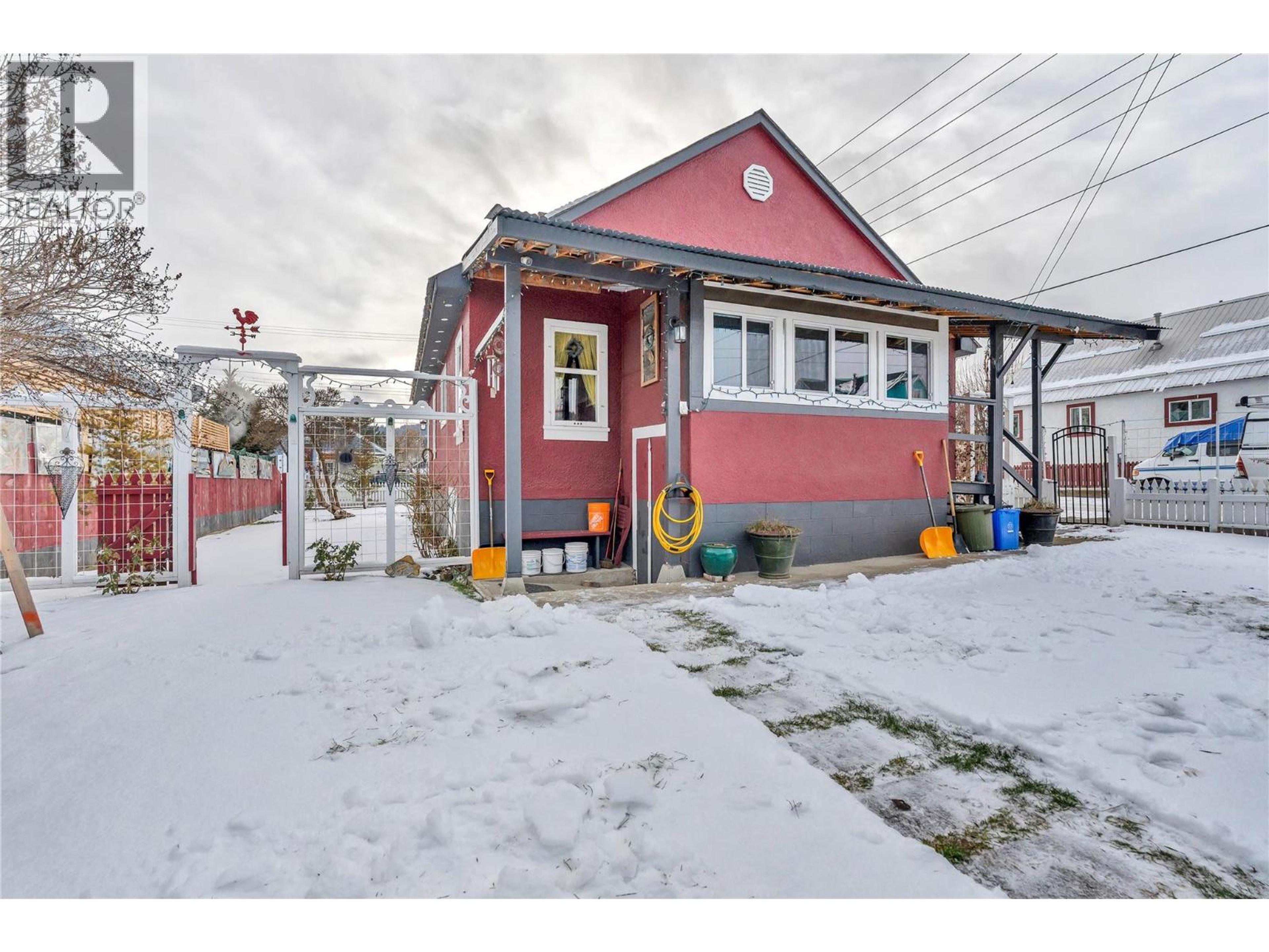 45 FENCHURCH AVENUE - 11