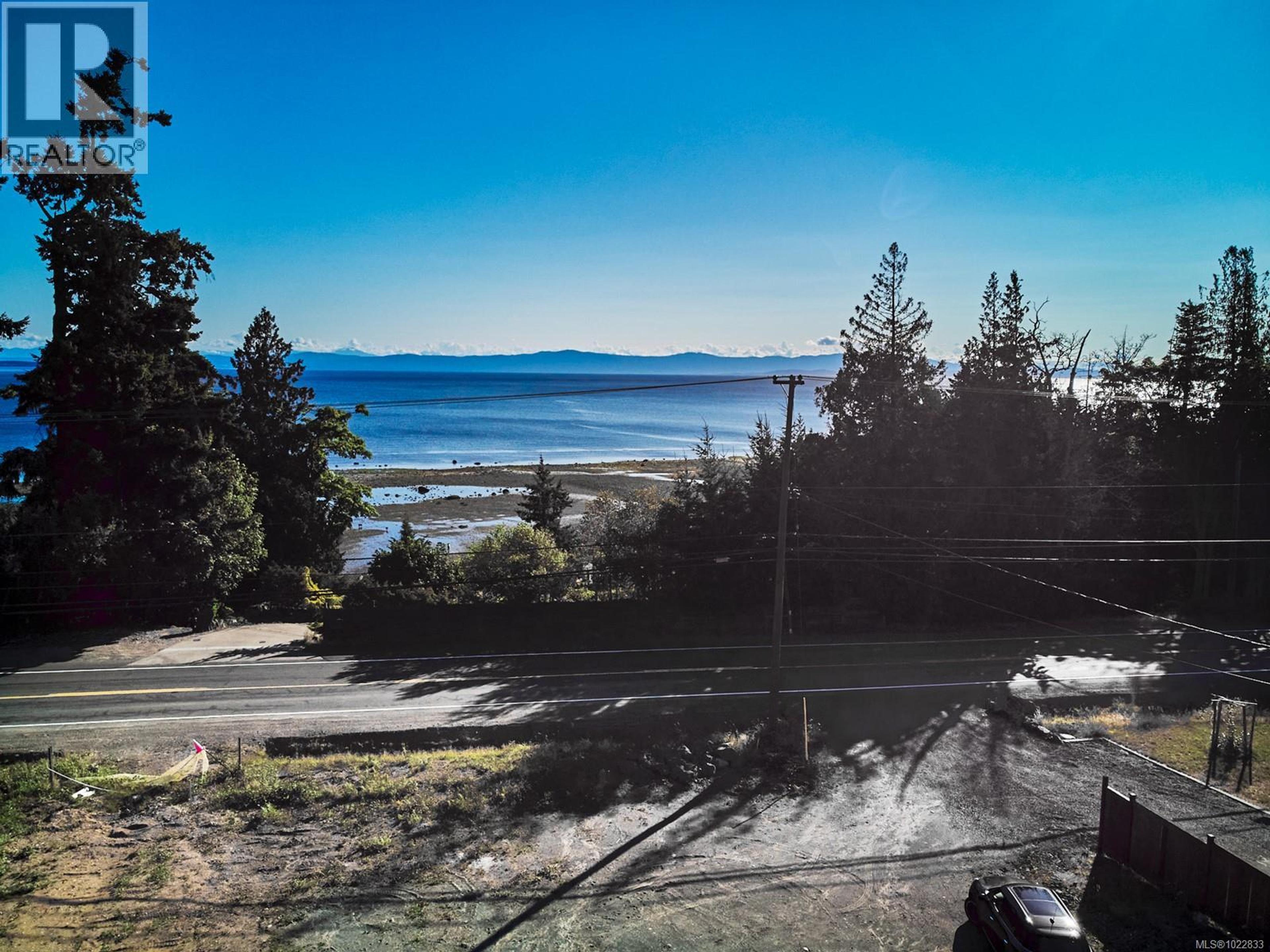 6632 ISLAND HWY W - Image 1