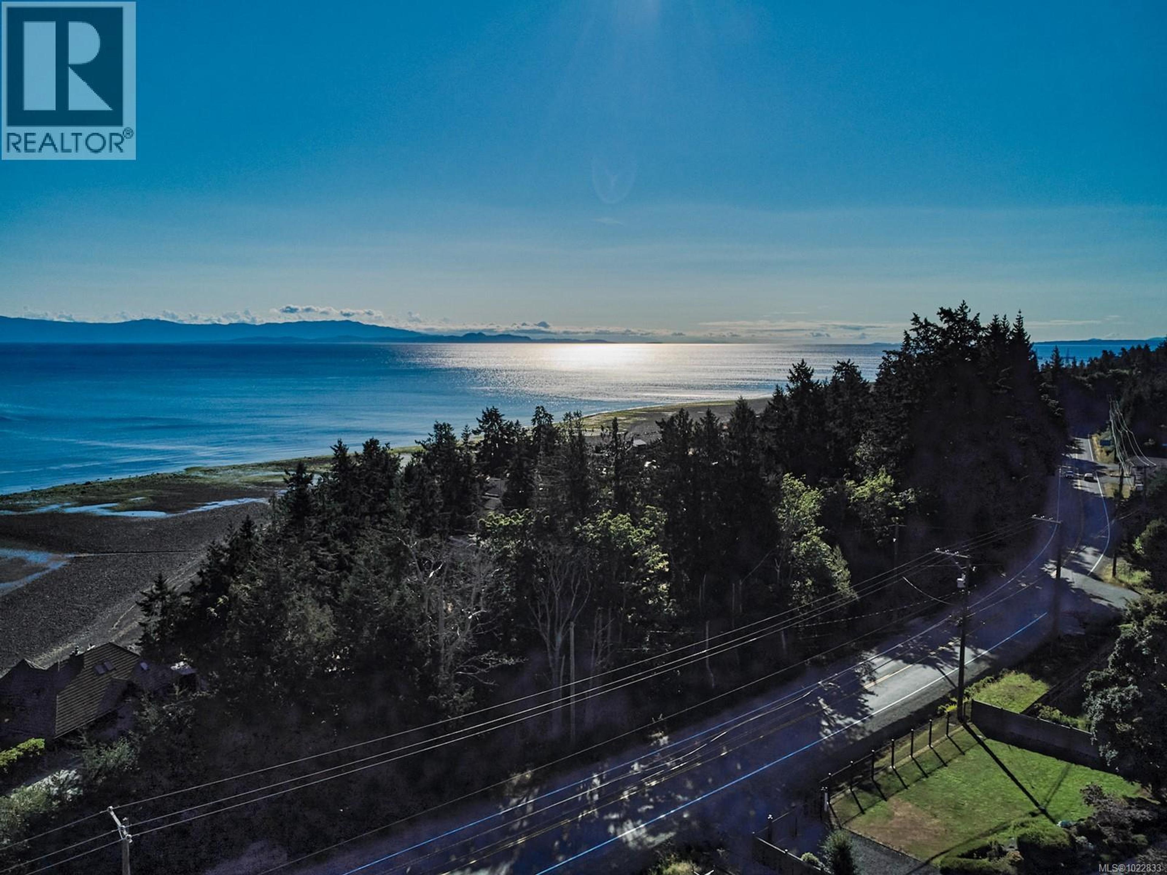 6632 ISLAND HWY W - Image 2