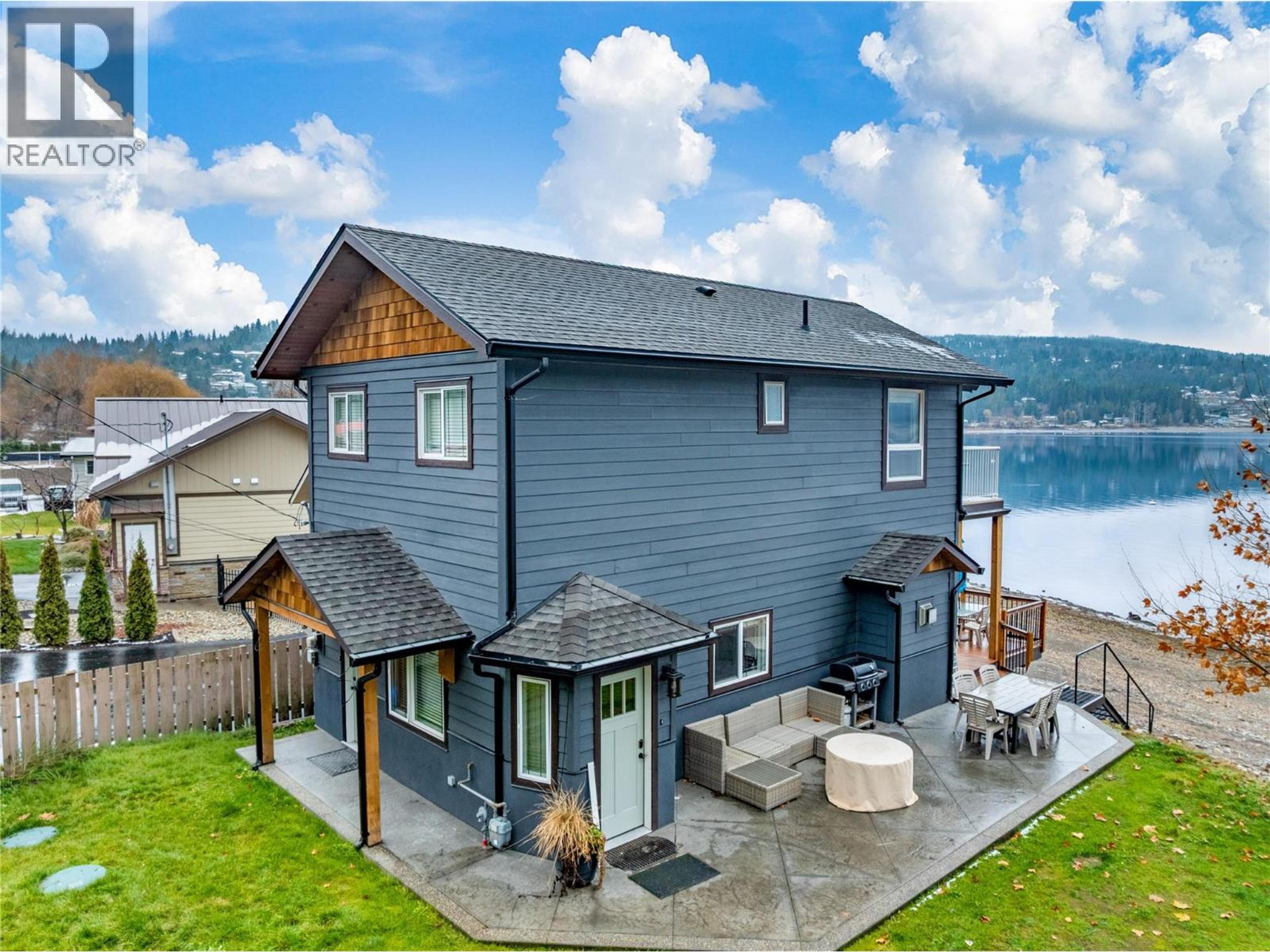 2022 EAGLE BAY ROAD - 5