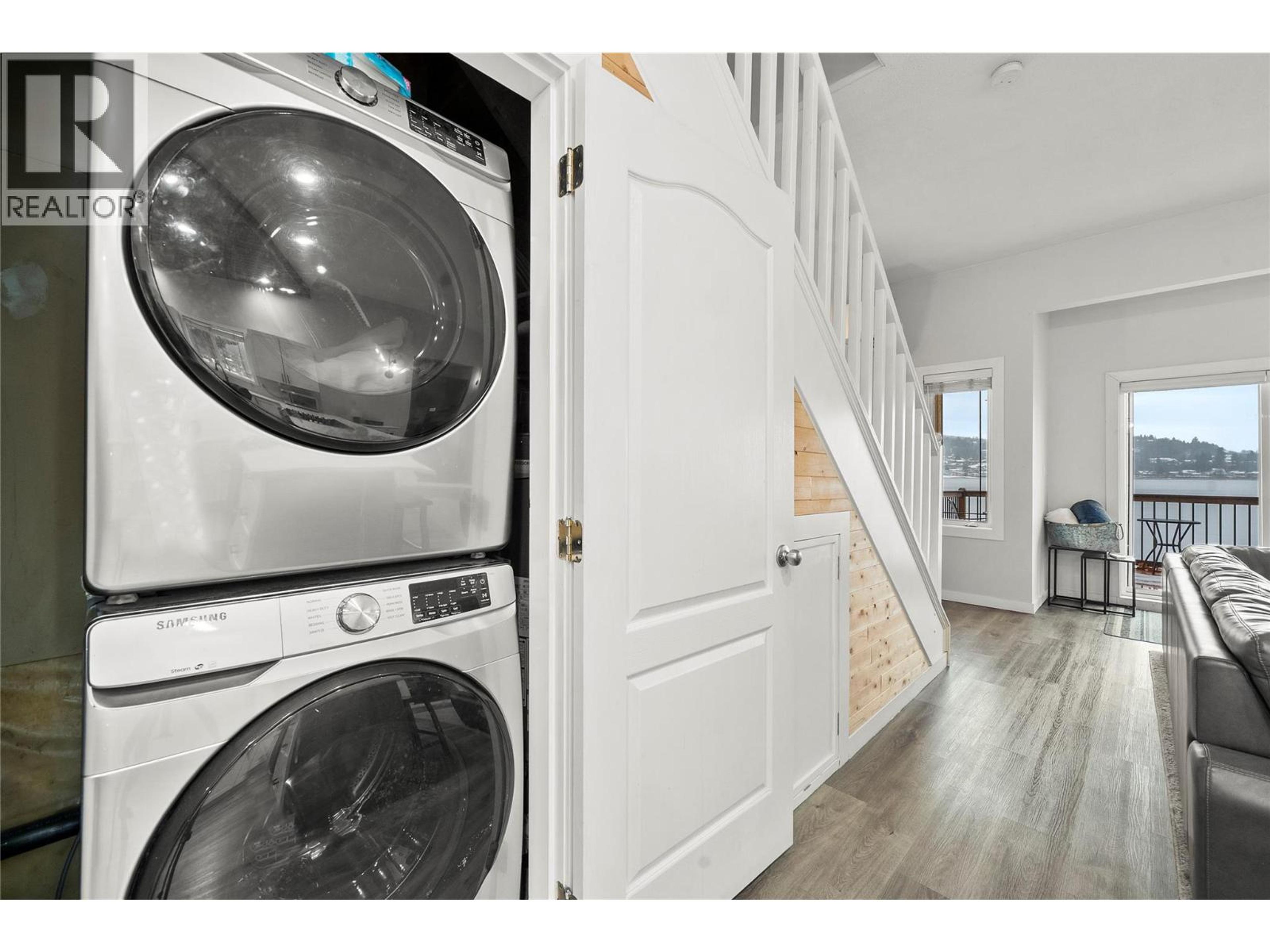 2022 EAGLE BAY ROAD - 62