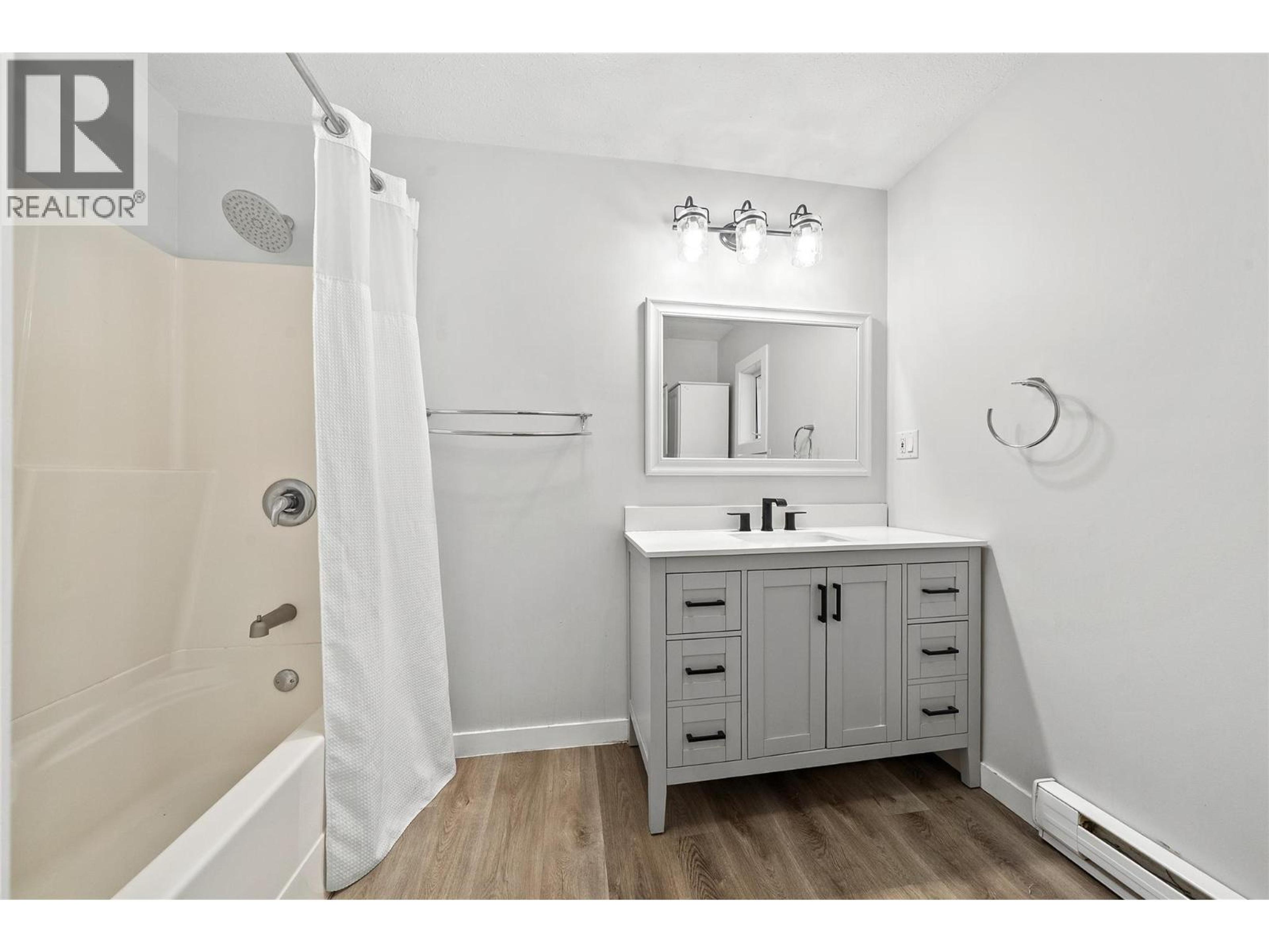 2022 EAGLE BAY ROAD - 69