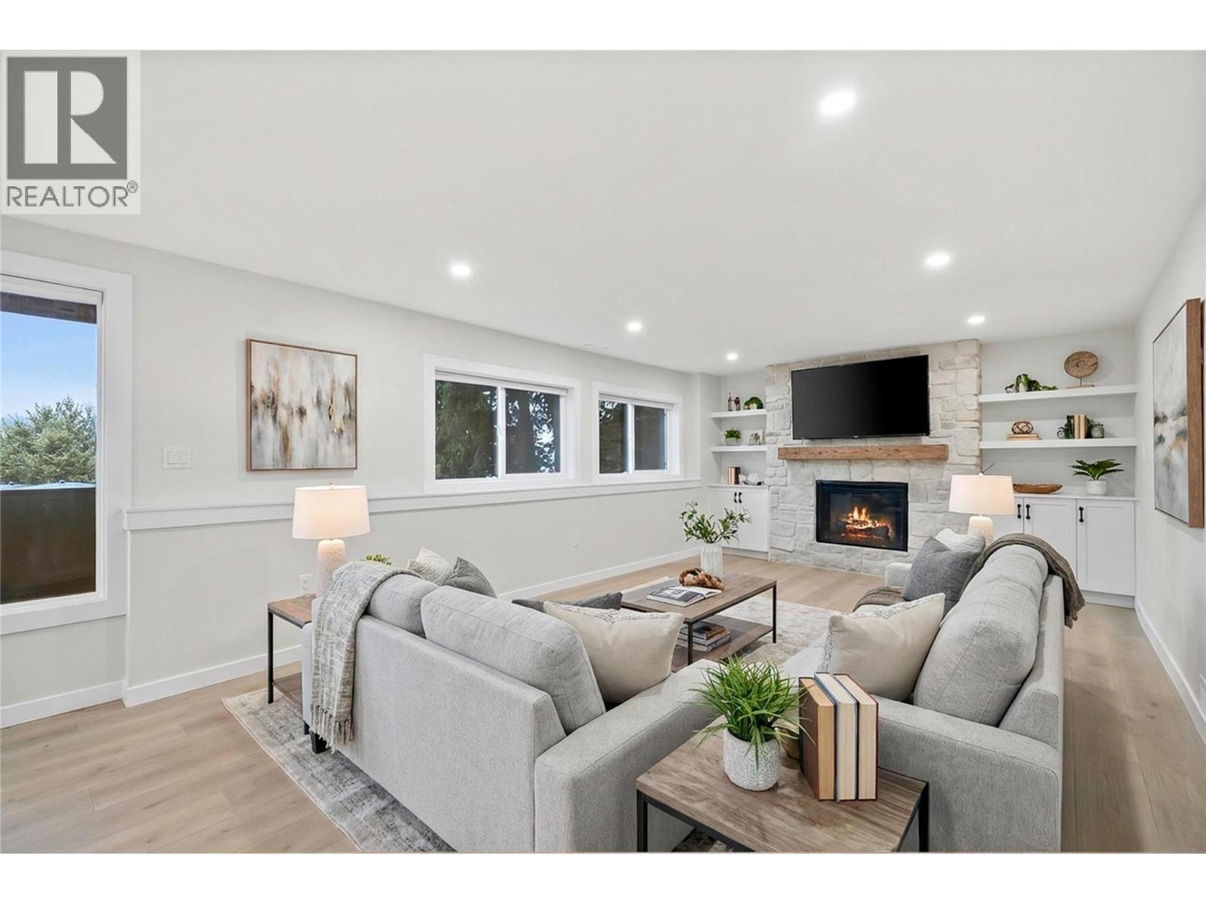 2022 EAGLE BAY ROAD - 51