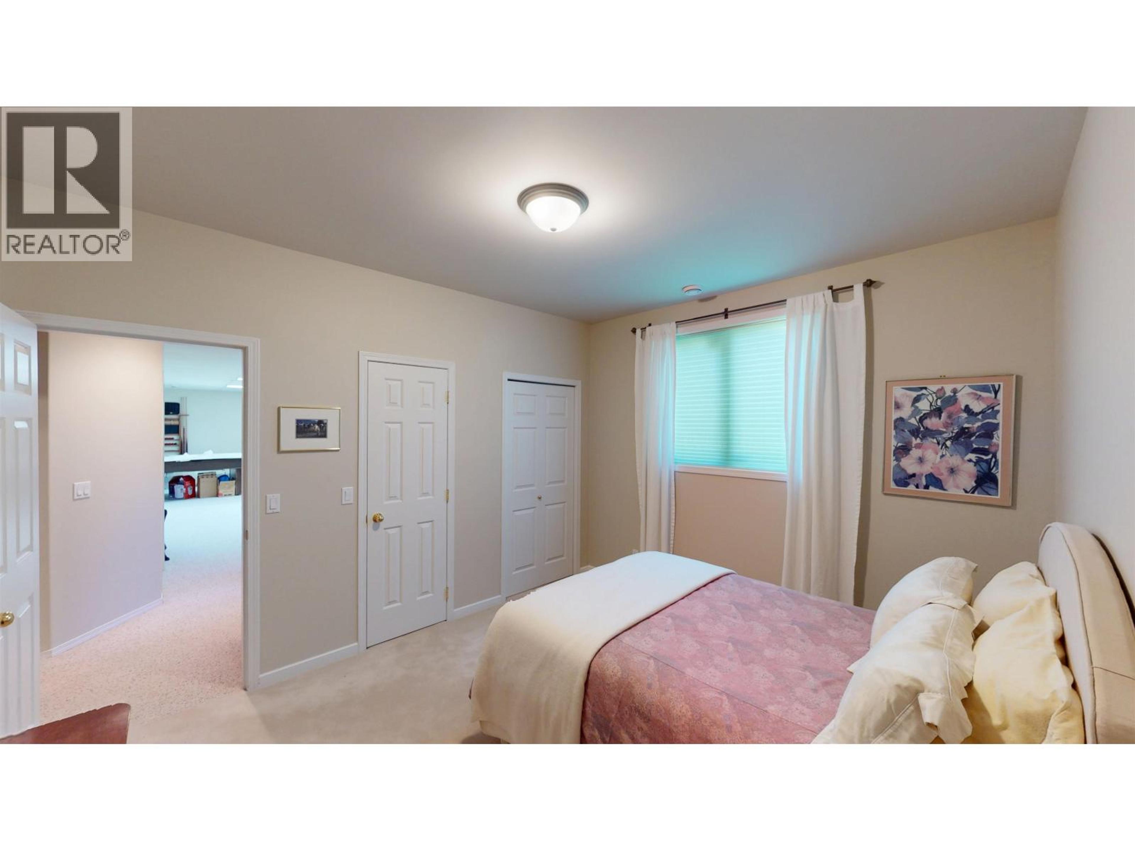 11412 109 STREET - 35