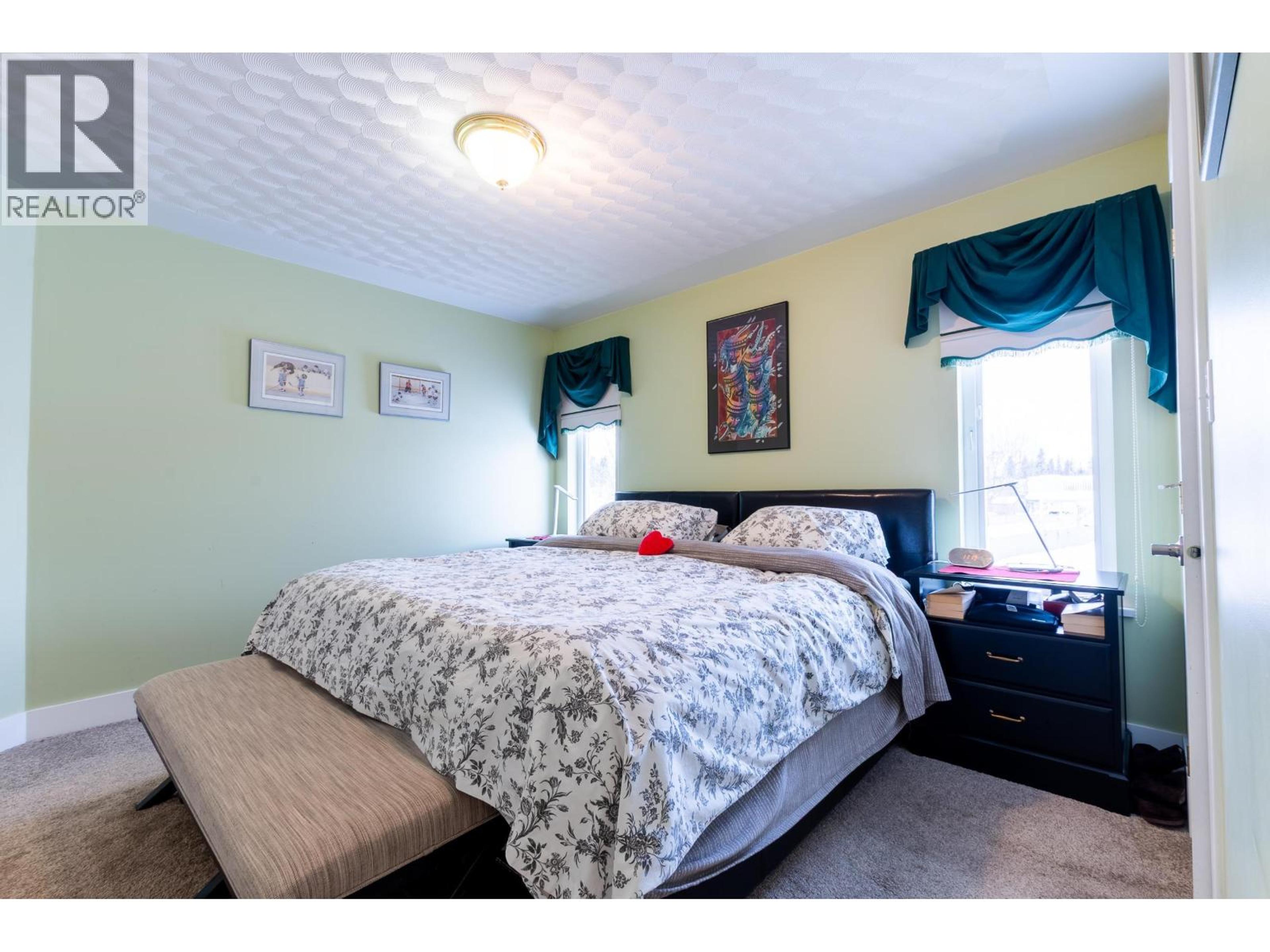 5486 HEYER ROAD - 18