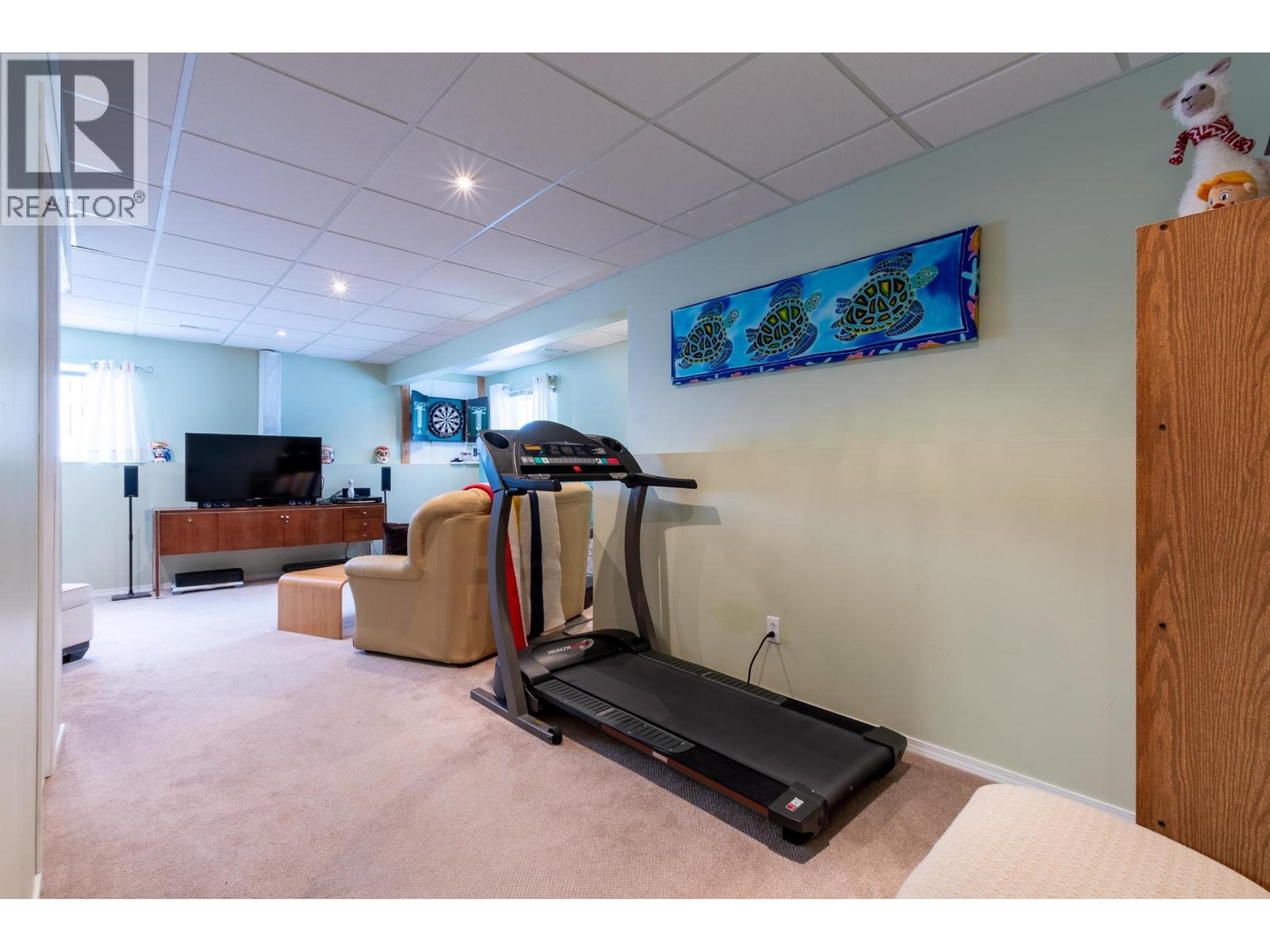 5486 HEYER ROAD - 23