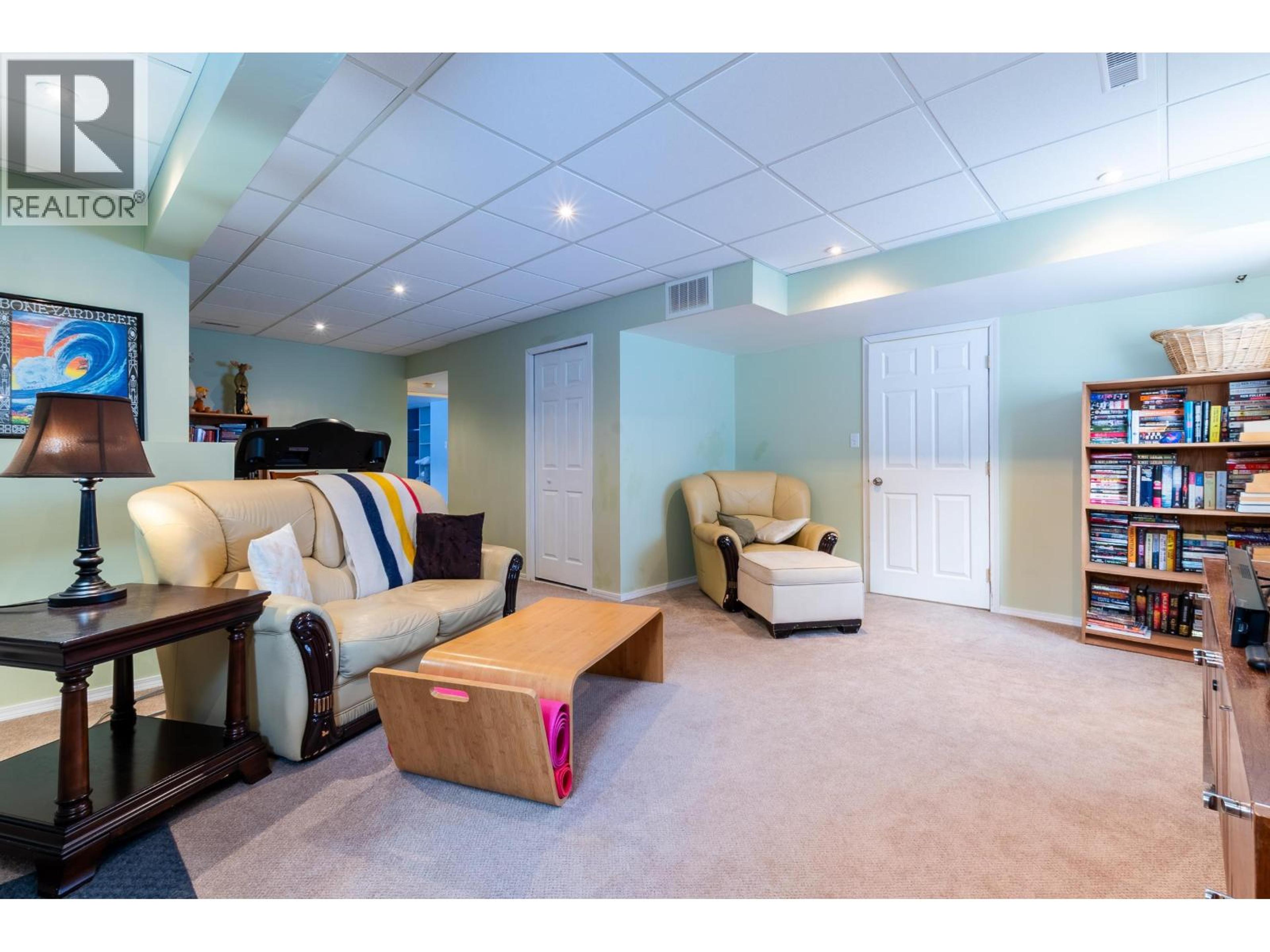 5486 HEYER ROAD - 25