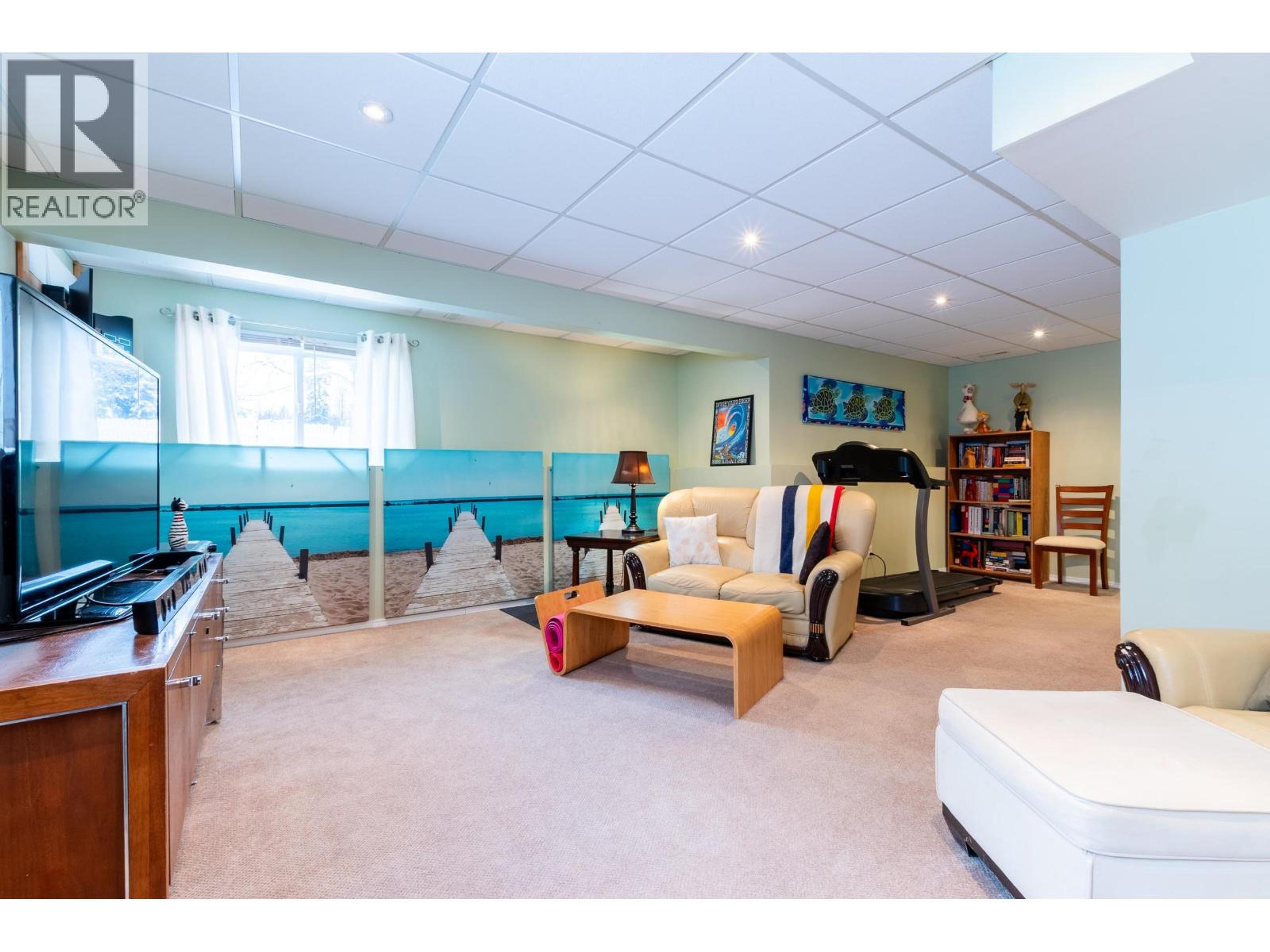 5486 HEYER ROAD - 26