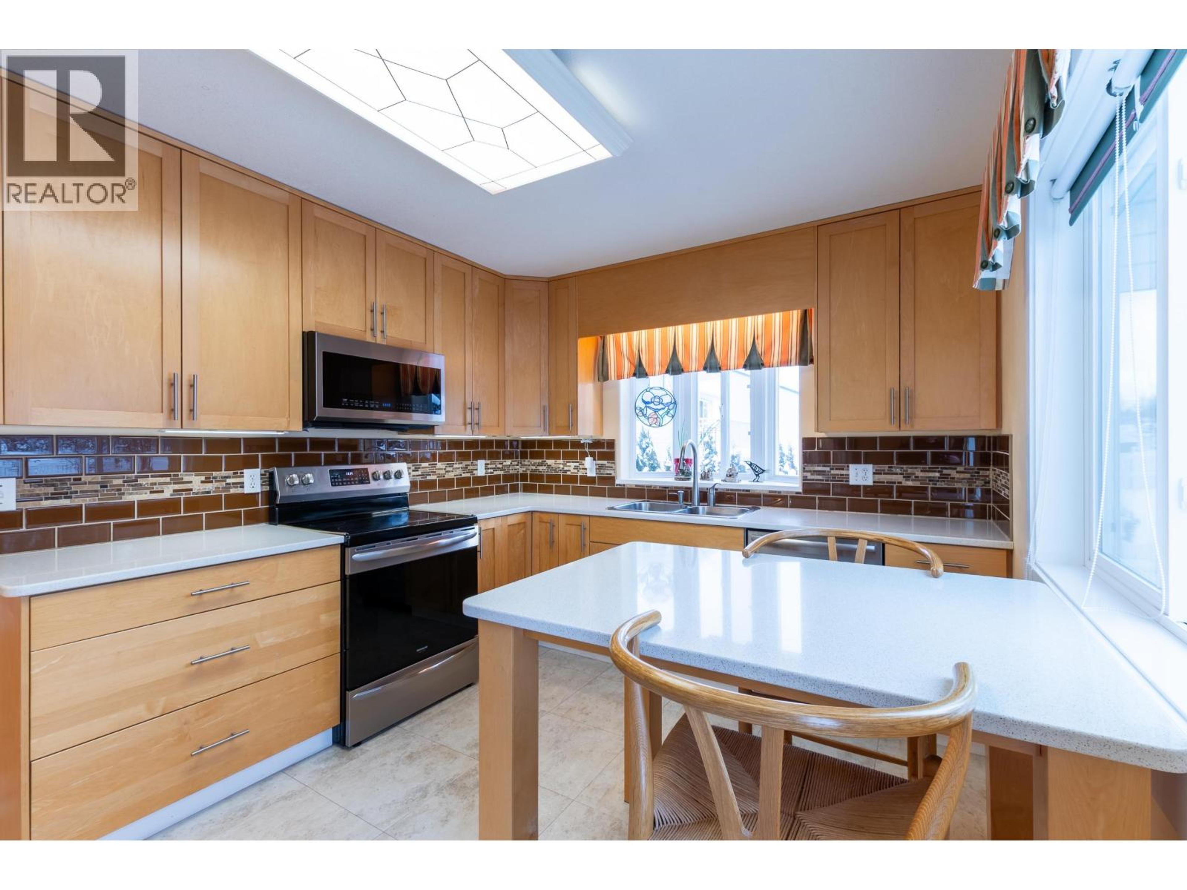 5486 HEYER ROAD - 13