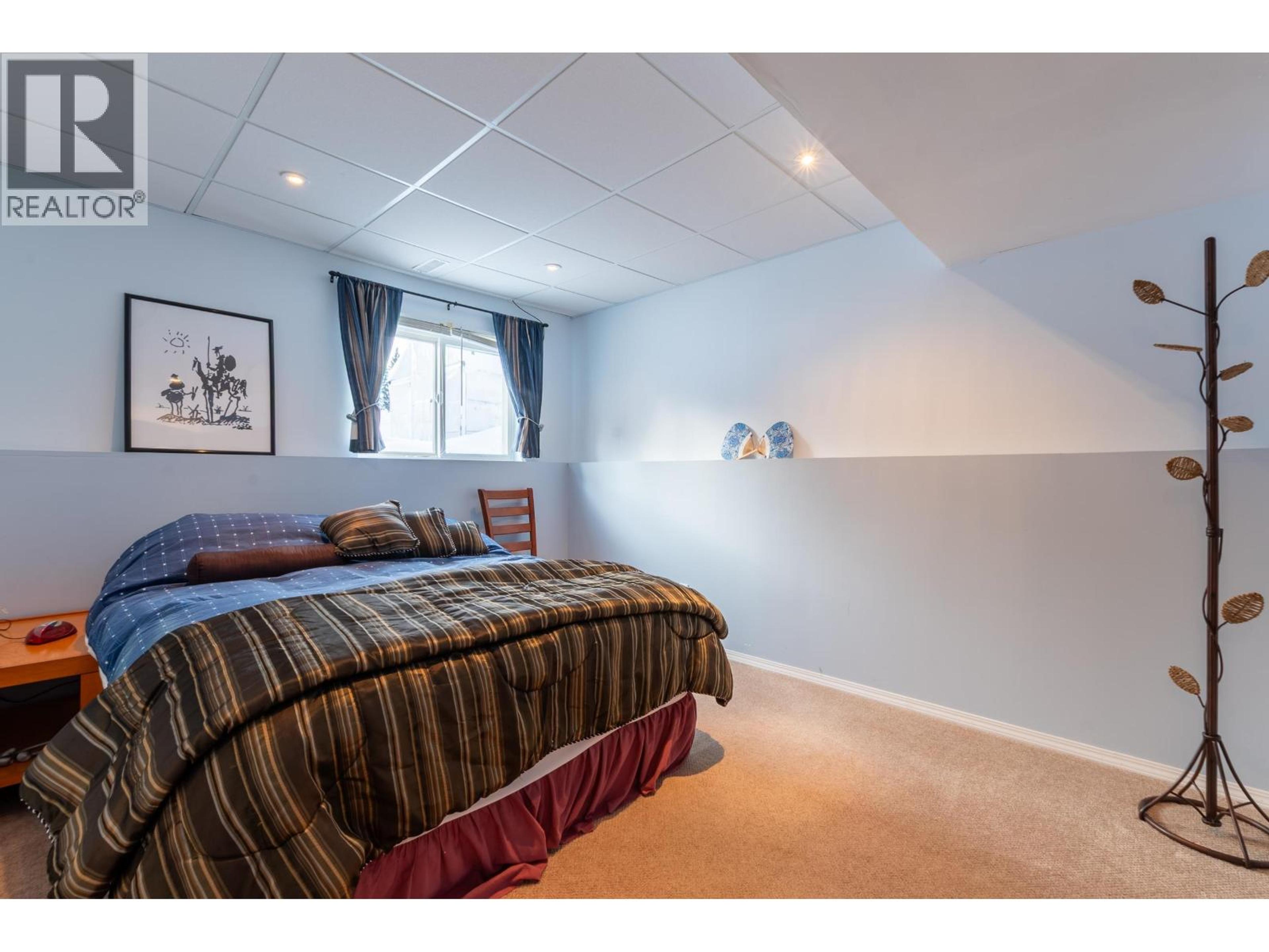 5486 HEYER ROAD - 27