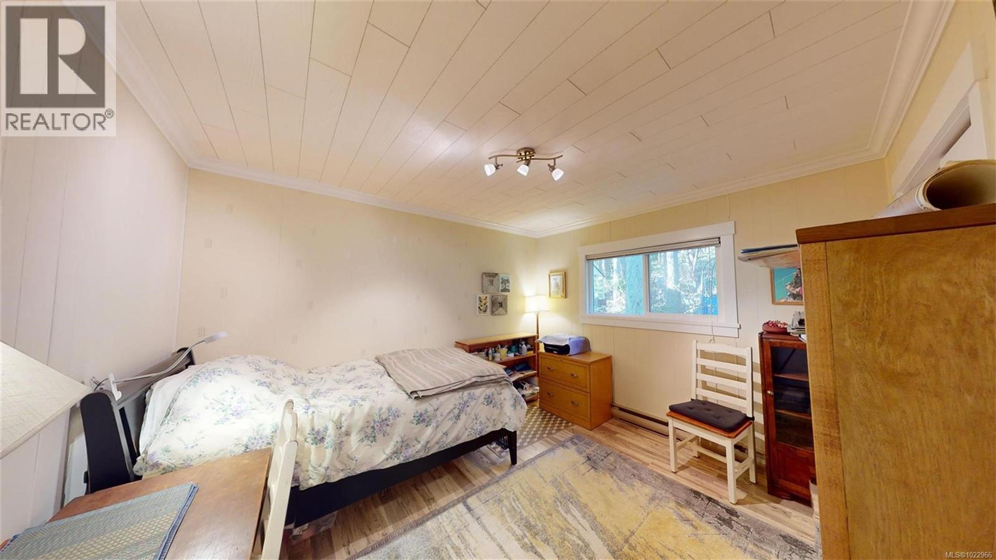 10 MCKENZIE CRES - 26