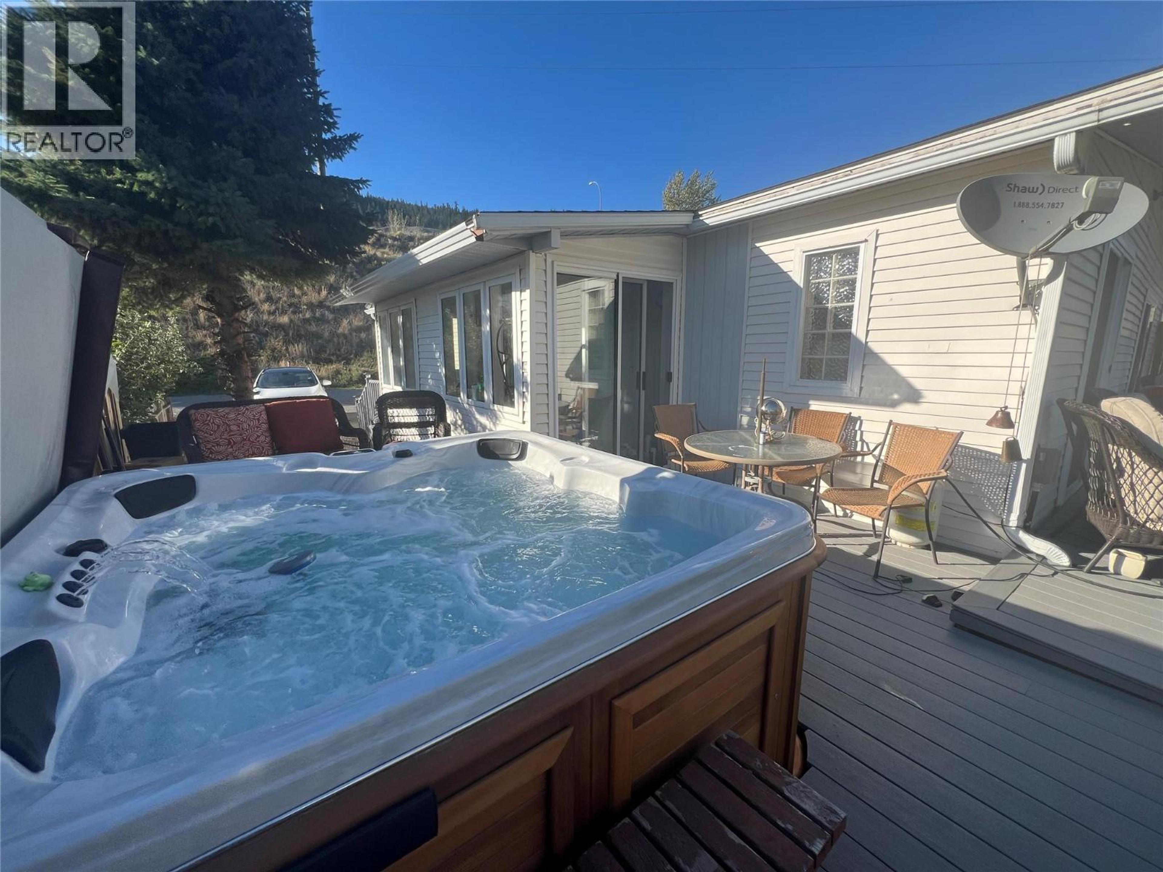 #18 1401 NICOLA AVENUE - 22