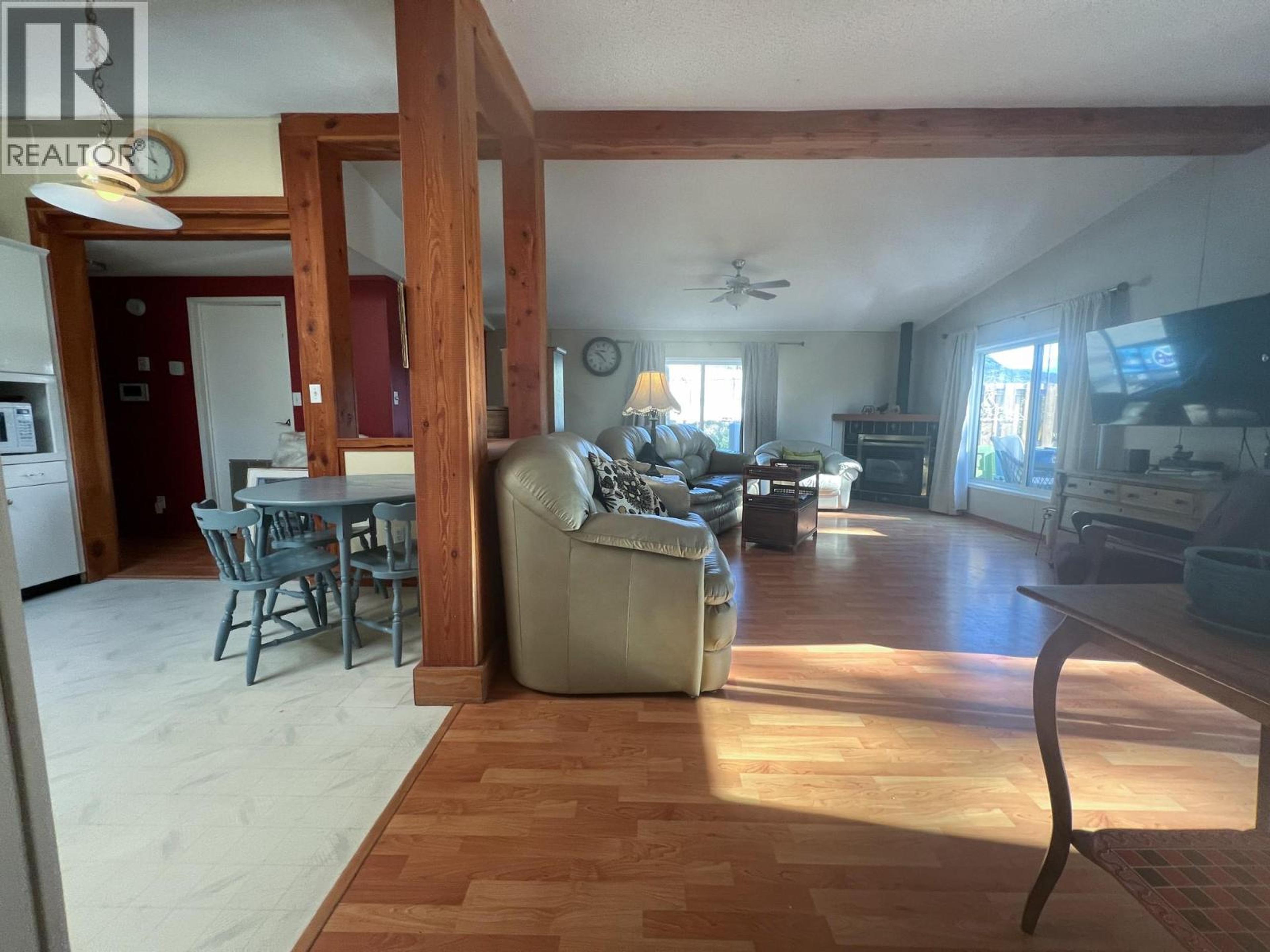 #18 1401 NICOLA AVENUE - 4