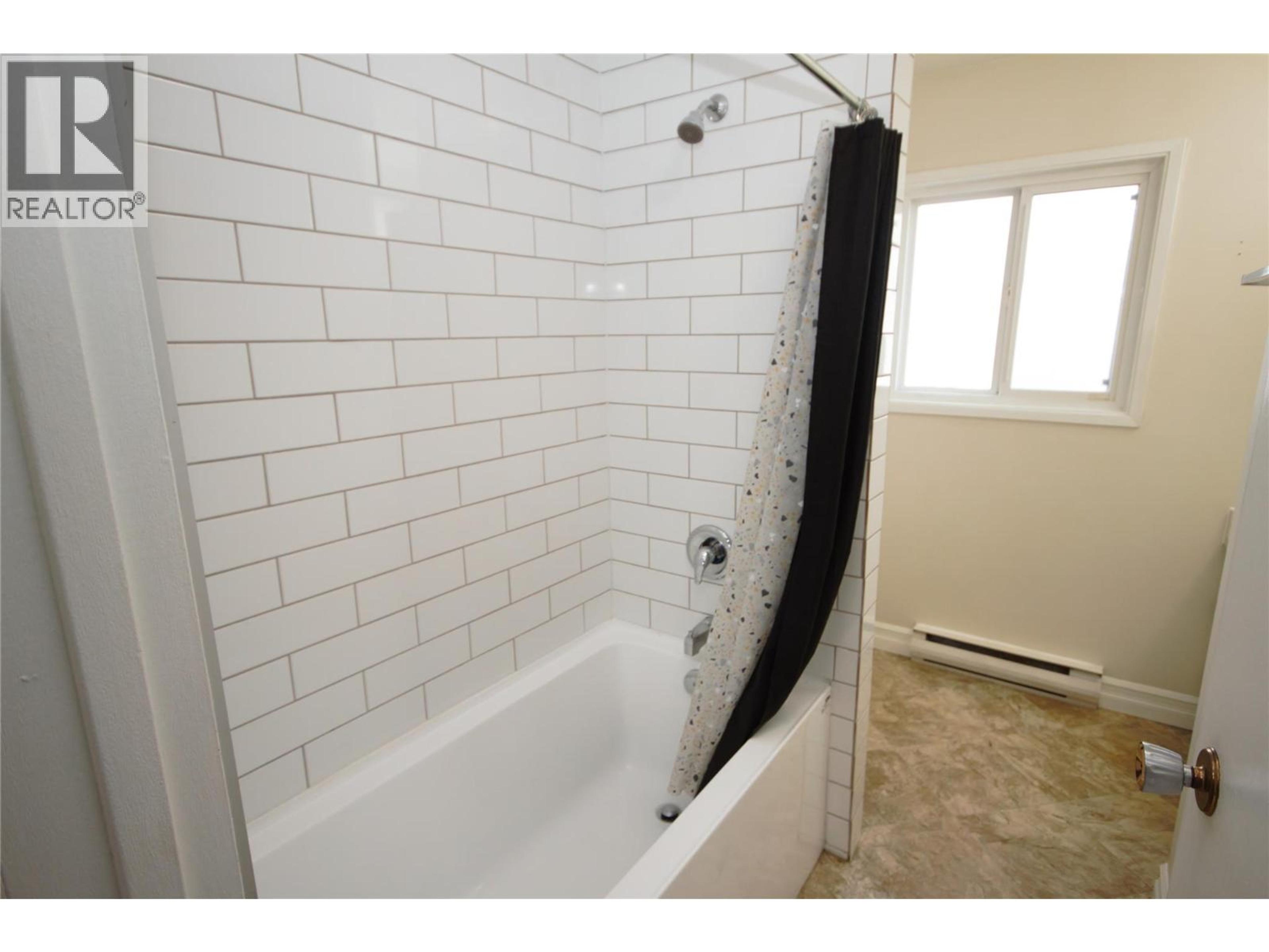 #8 5820 MAIN STREET - 24