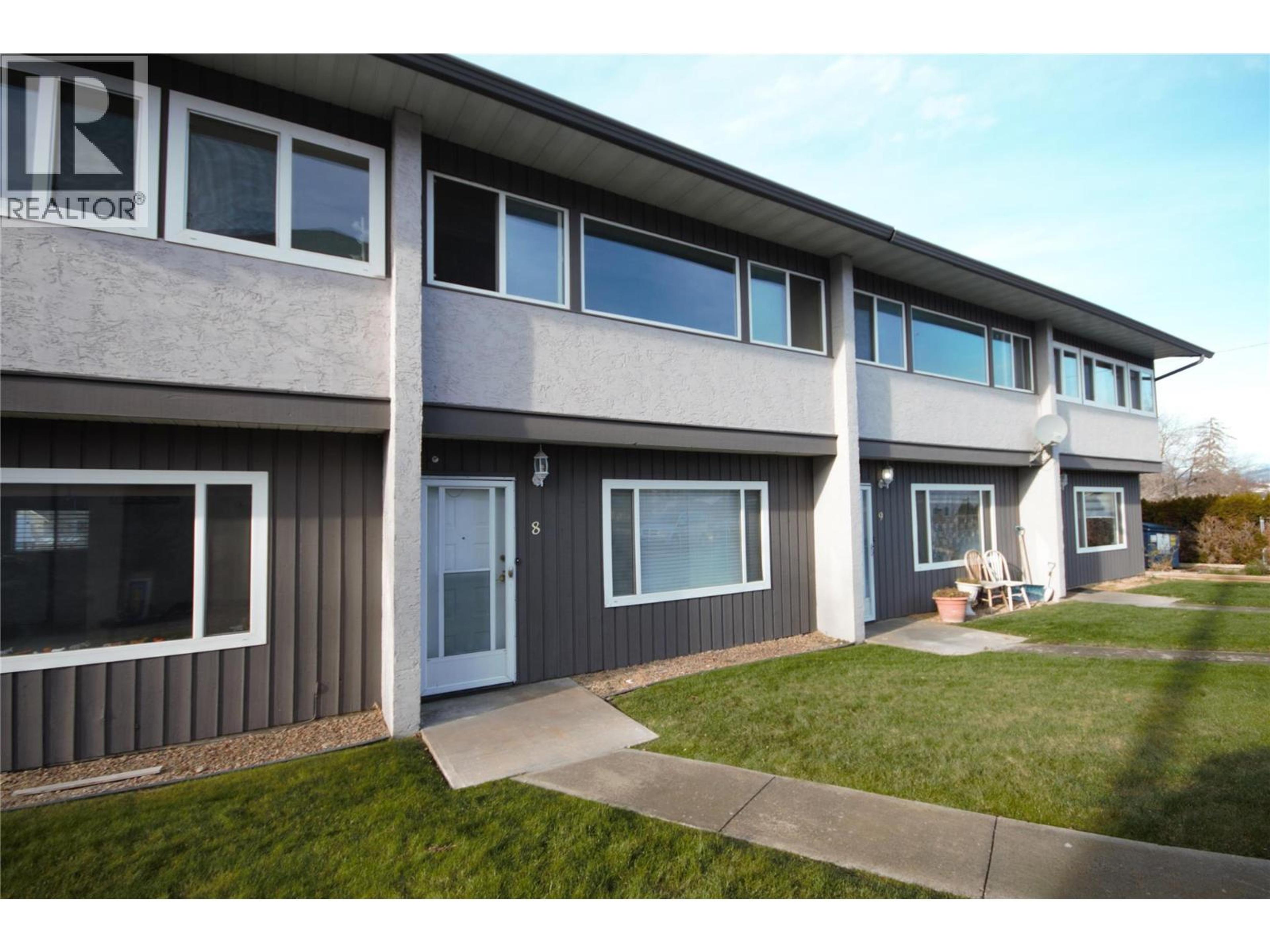 #8 5820 MAIN STREET - Image 3