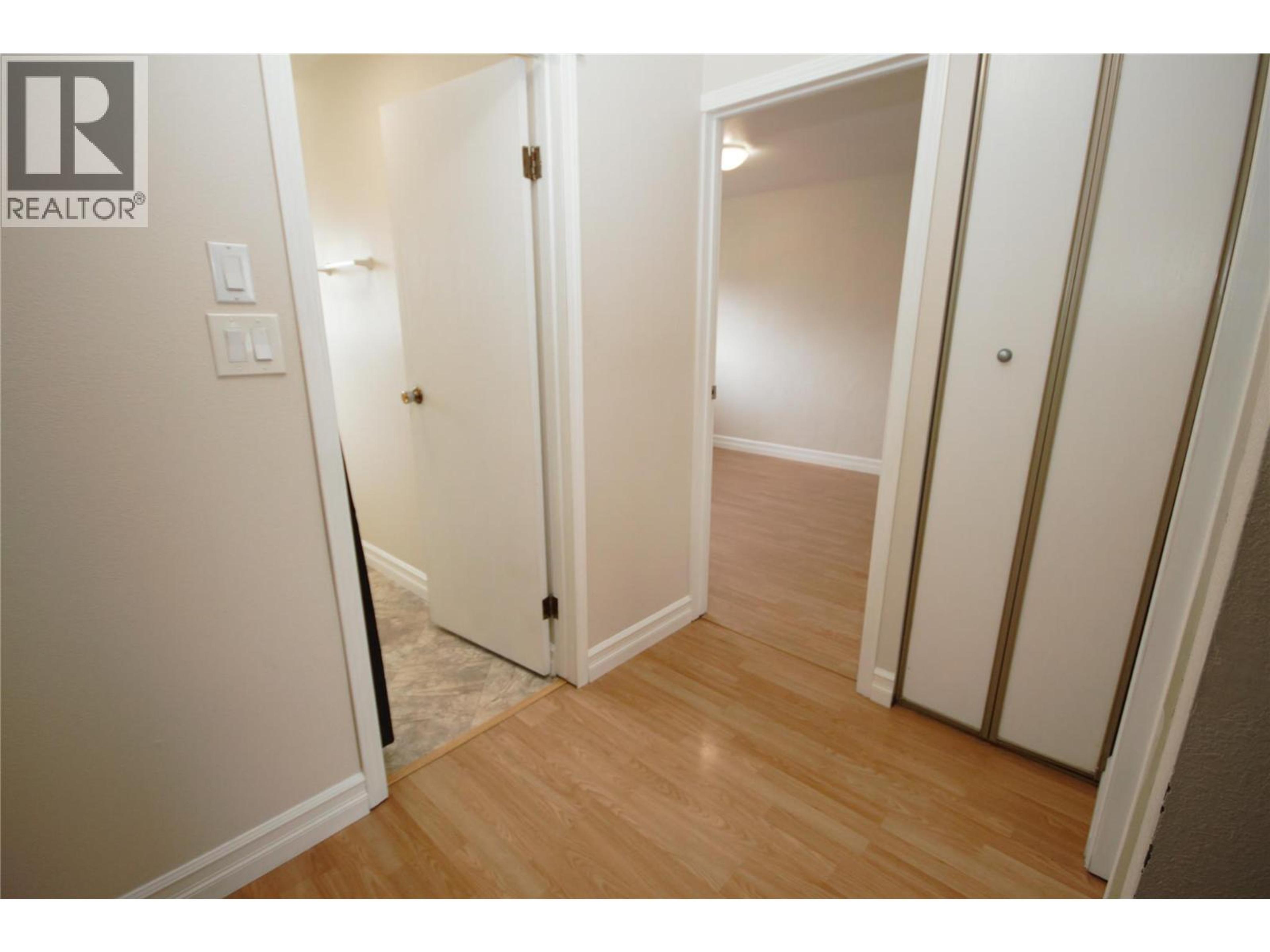 #8 5820 MAIN STREET - 19