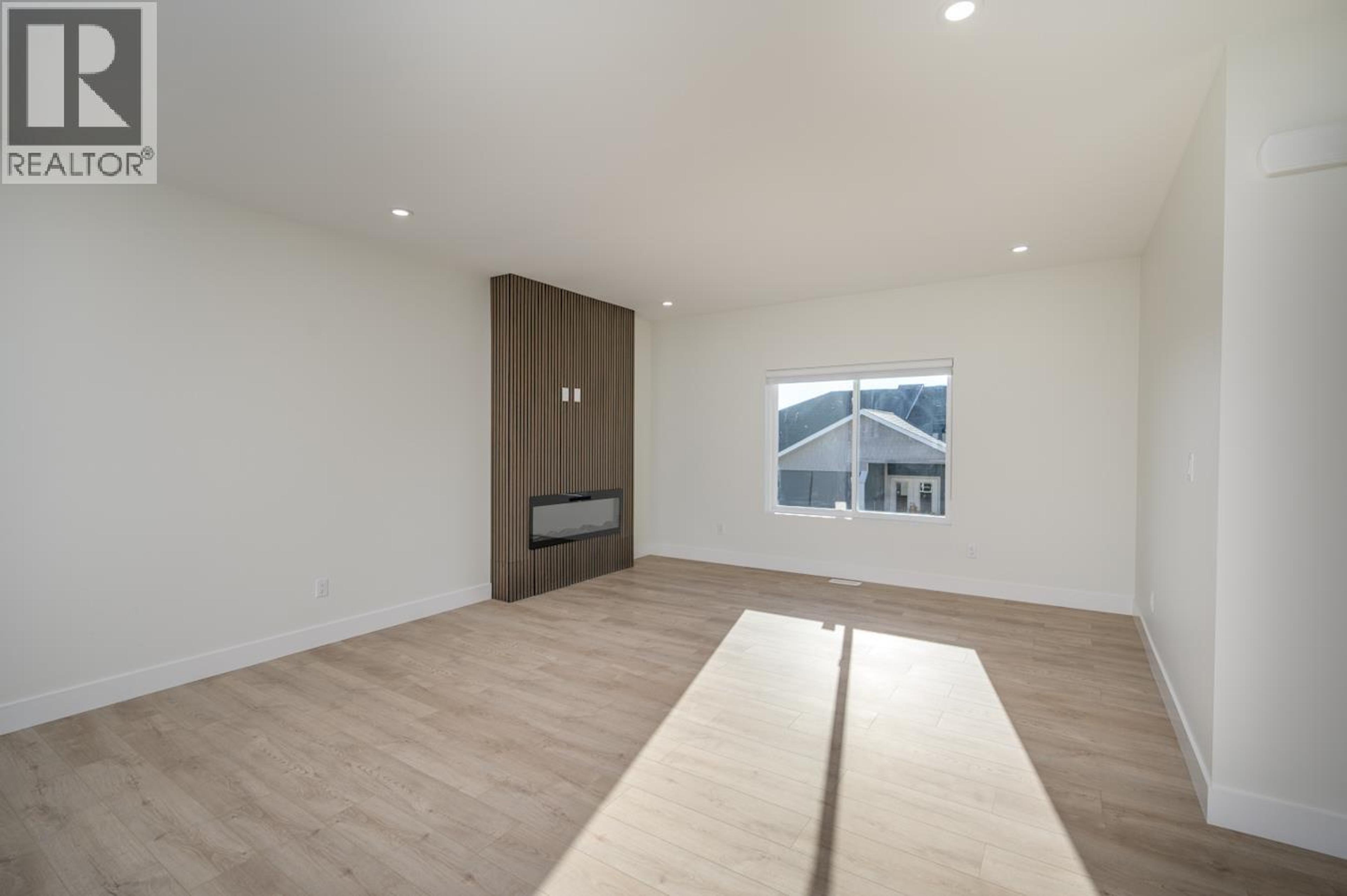 ##1203 2395 ROWE STREET - 15