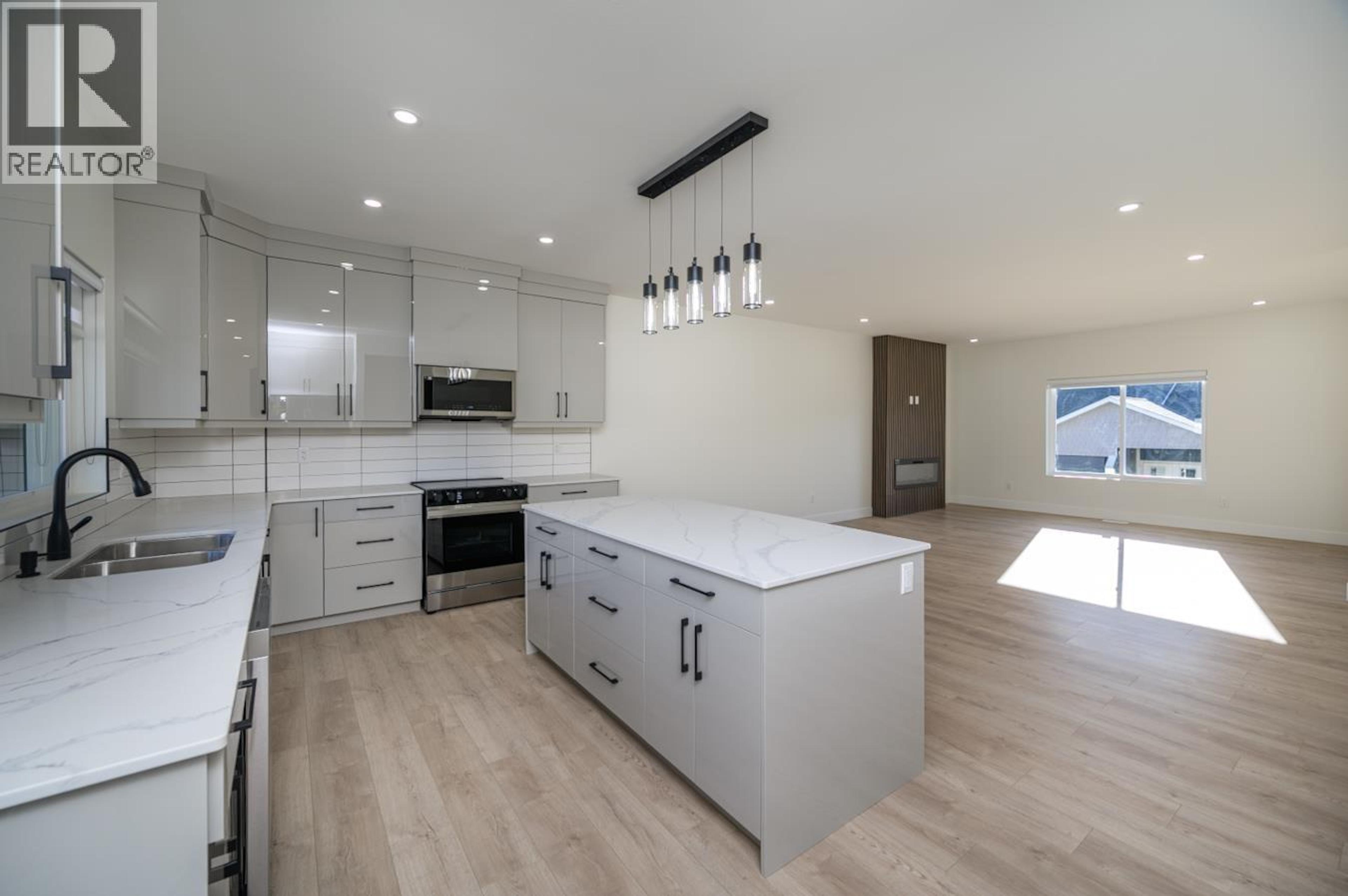 ##1203 2395 ROWE STREET - 8