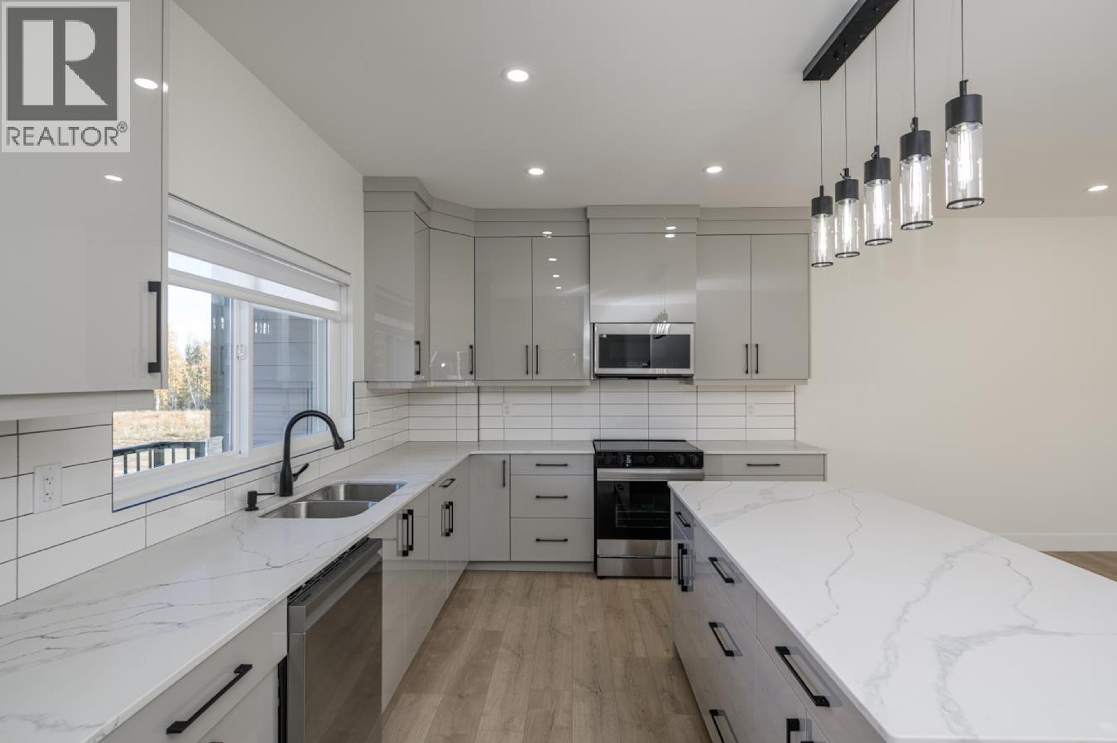 ##1203 2395 ROWE STREET - 9