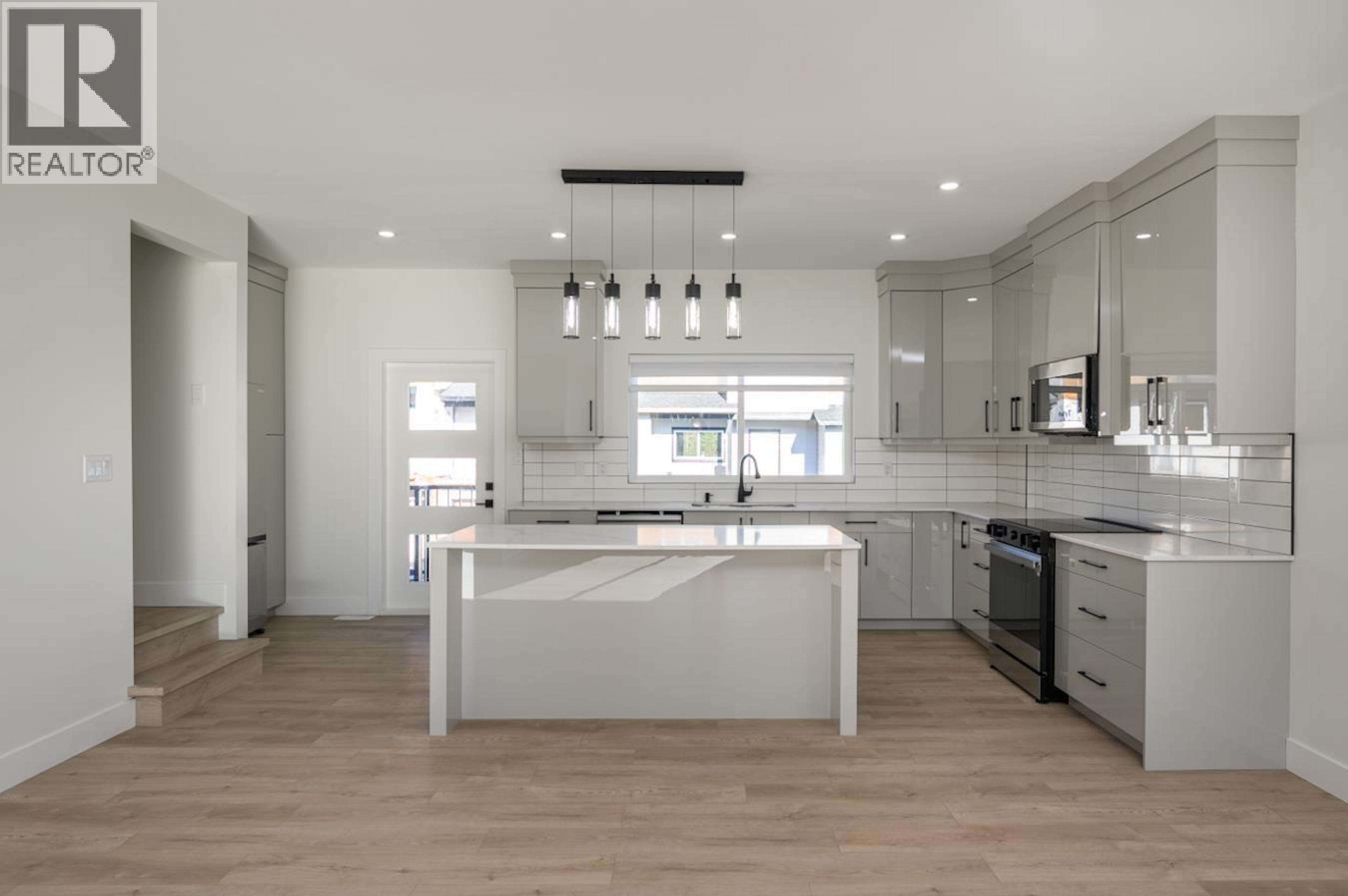 ##1203 2395 ROWE STREET - 13