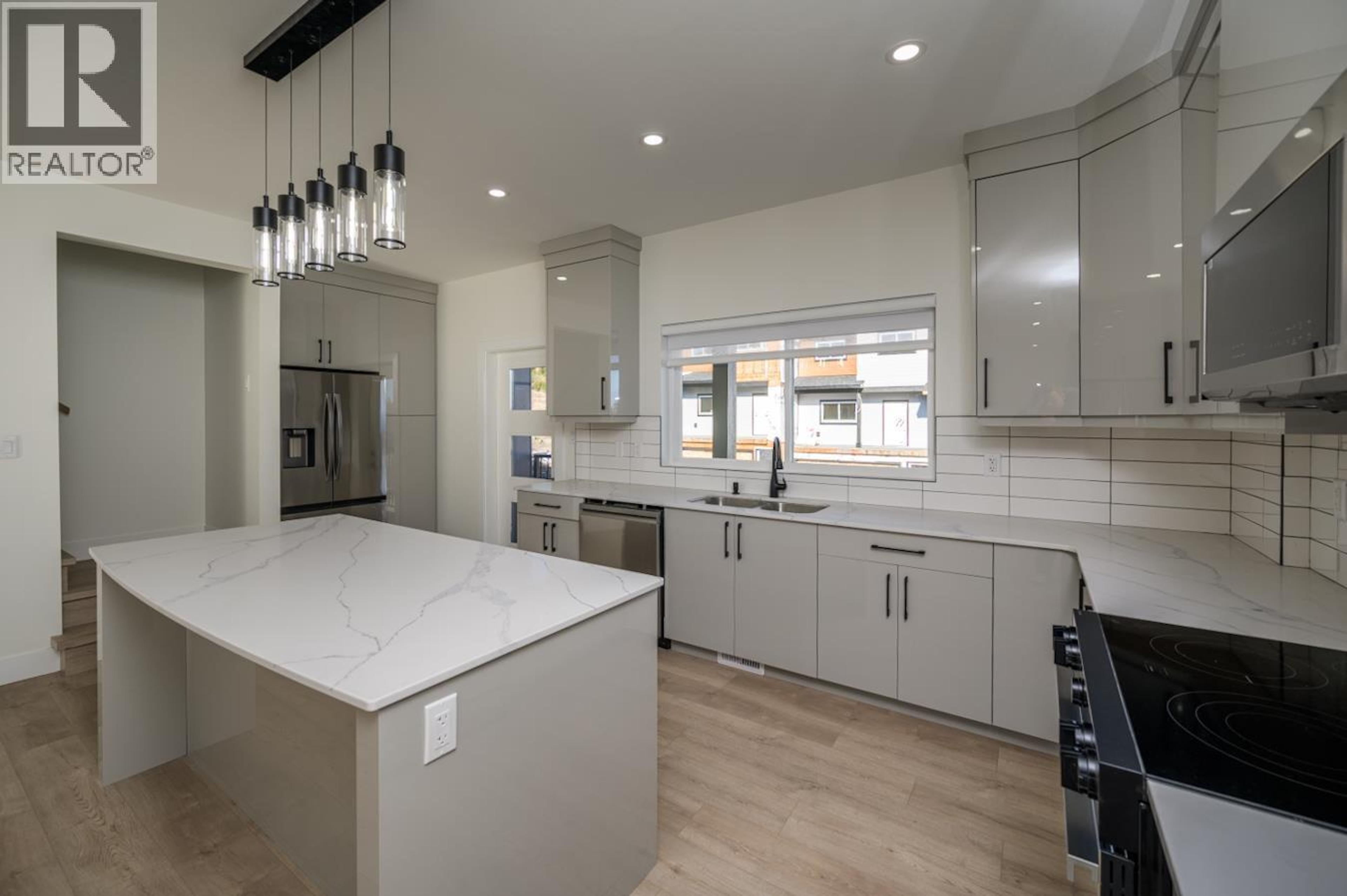 ##1203 2395 ROWE STREET - 7