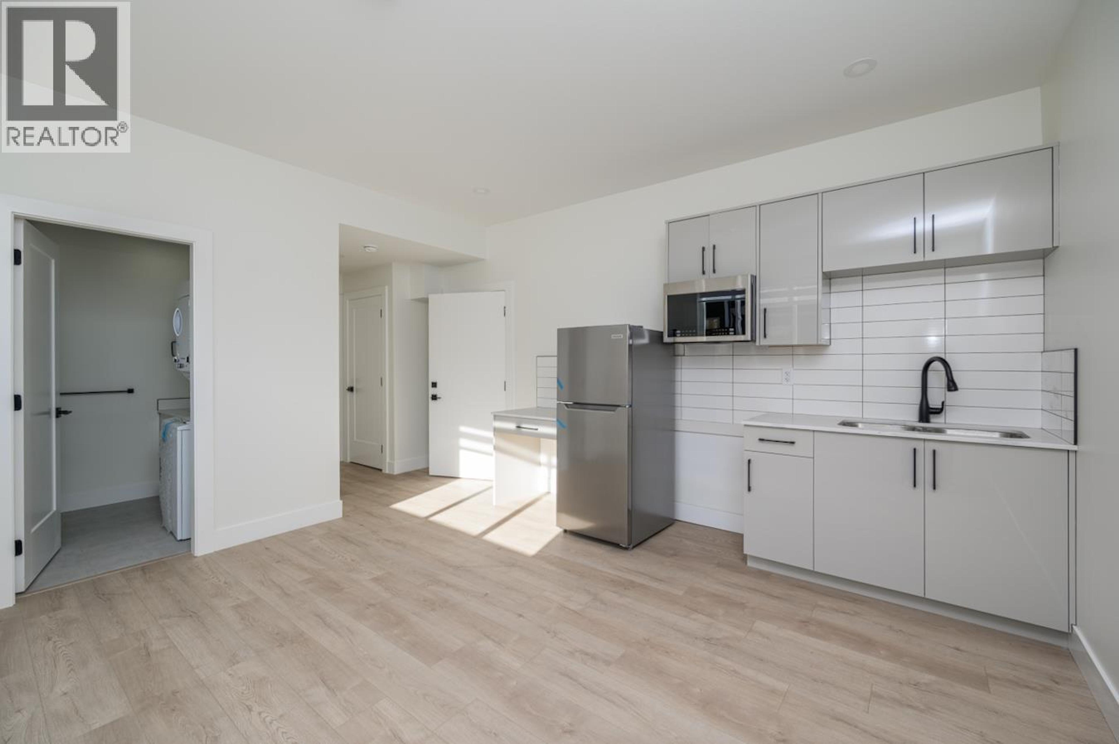 ##1203 2395 ROWE STREET - 27