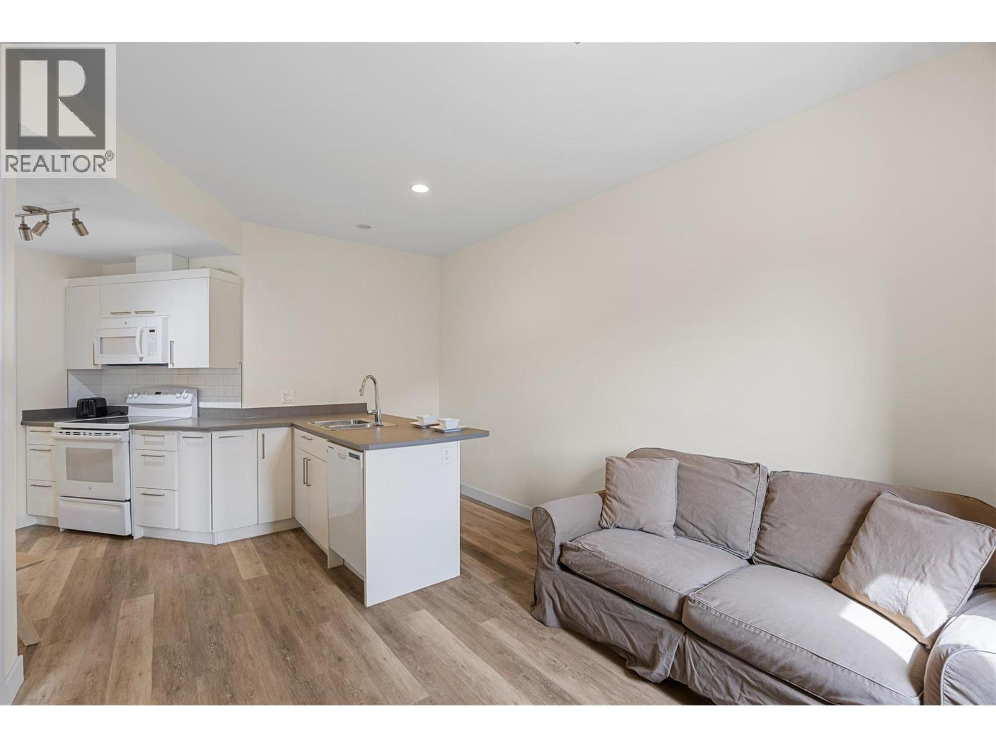 4249 BELLA VISTA DRIVE - 75