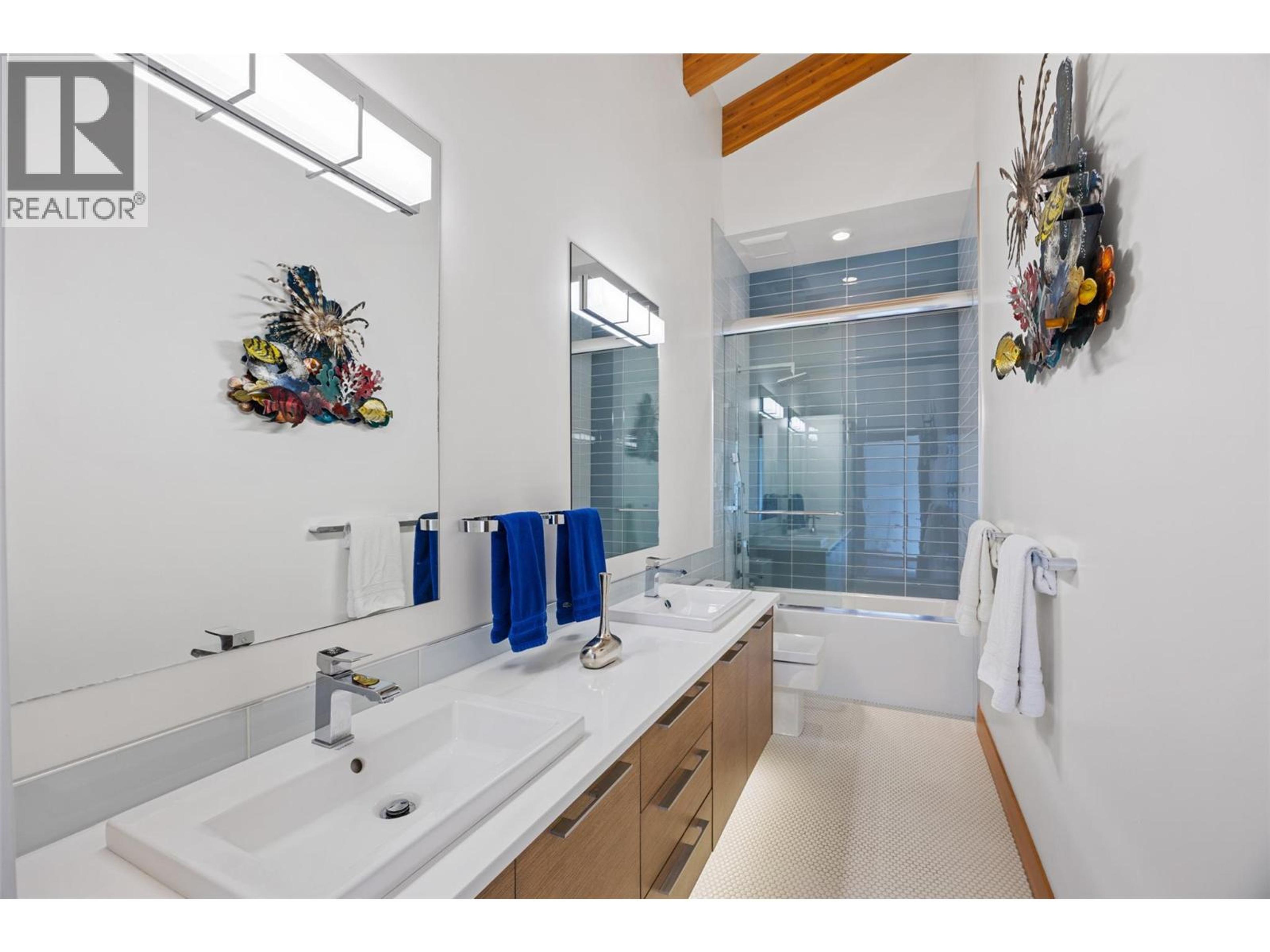 4249 BELLA VISTA DRIVE - 47