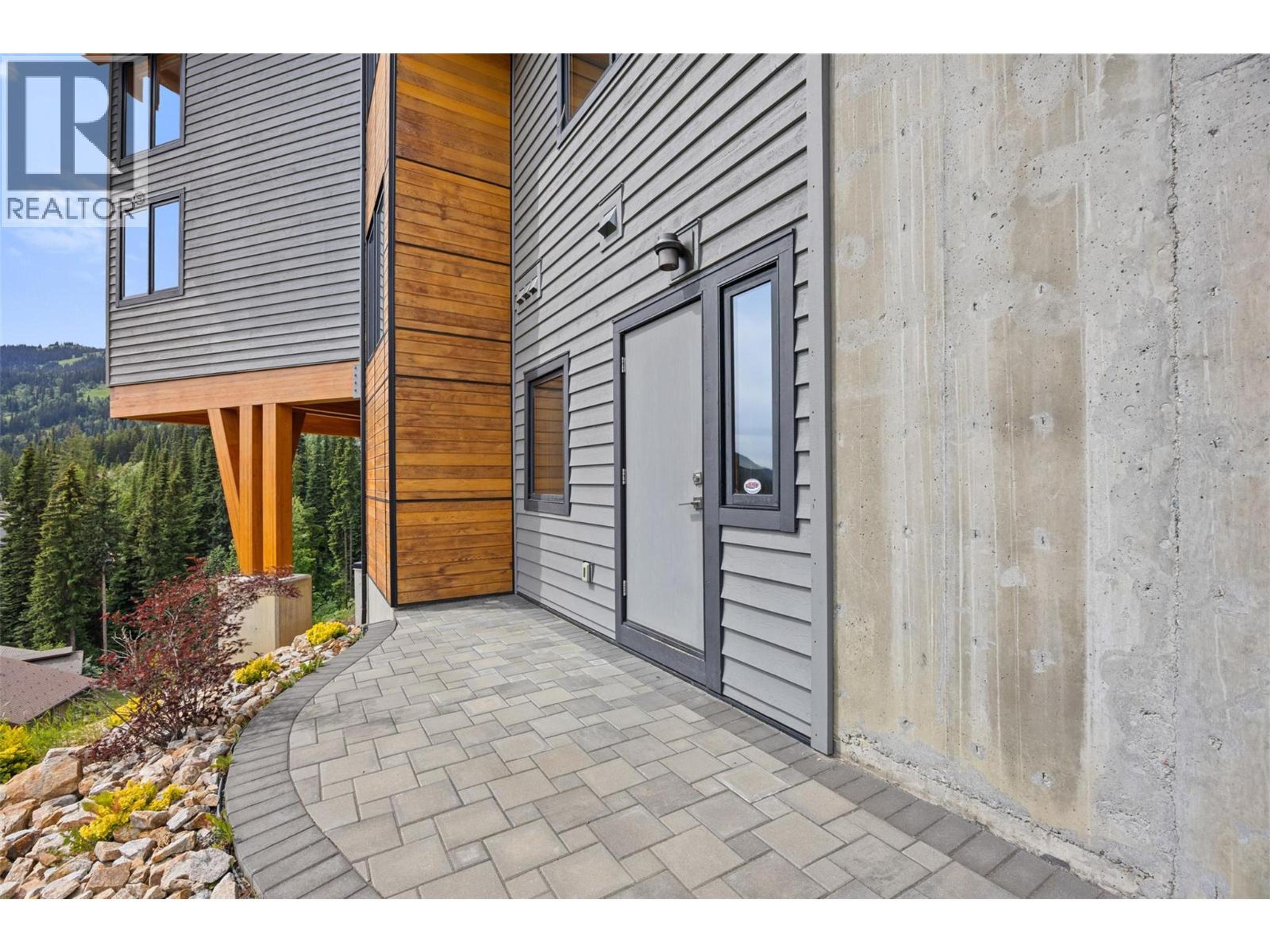 4249 BELLA VISTA DRIVE - 74