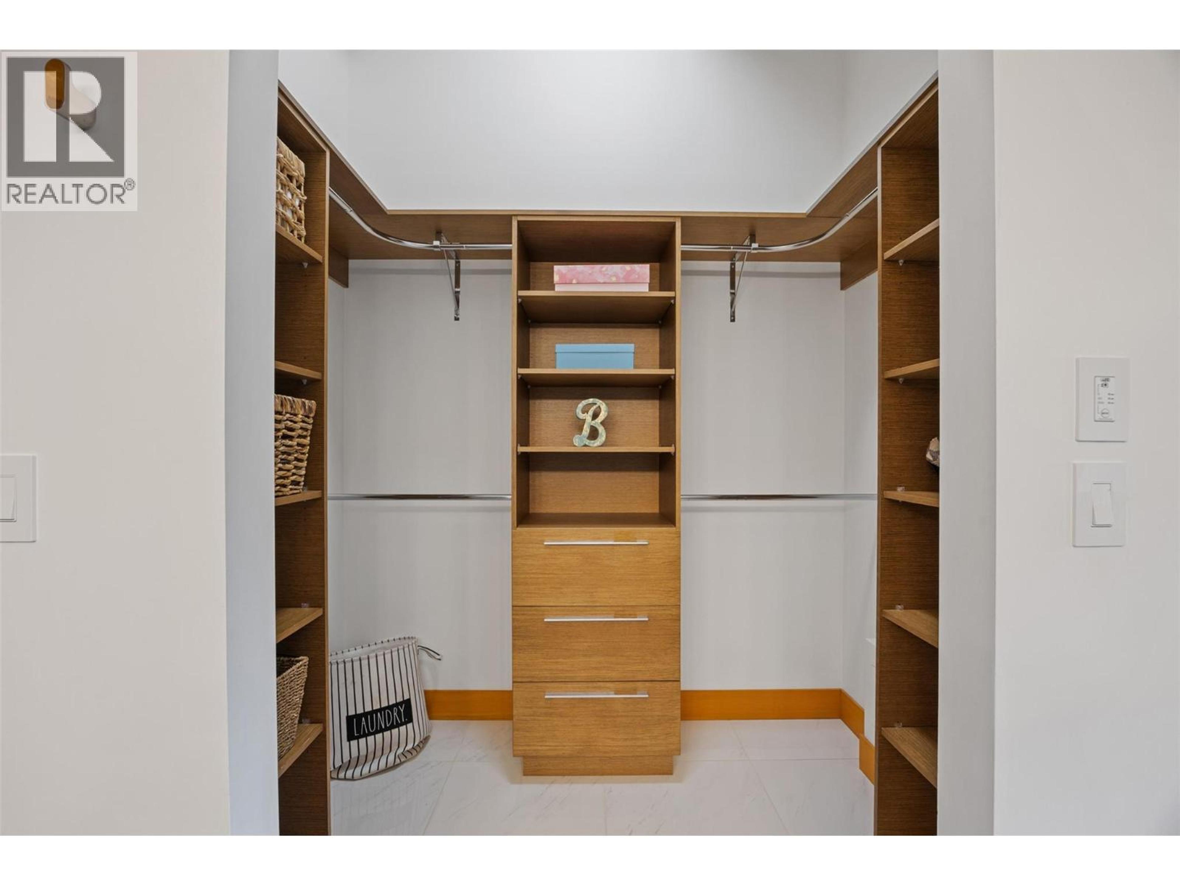 4249 BELLA VISTA DRIVE - 45