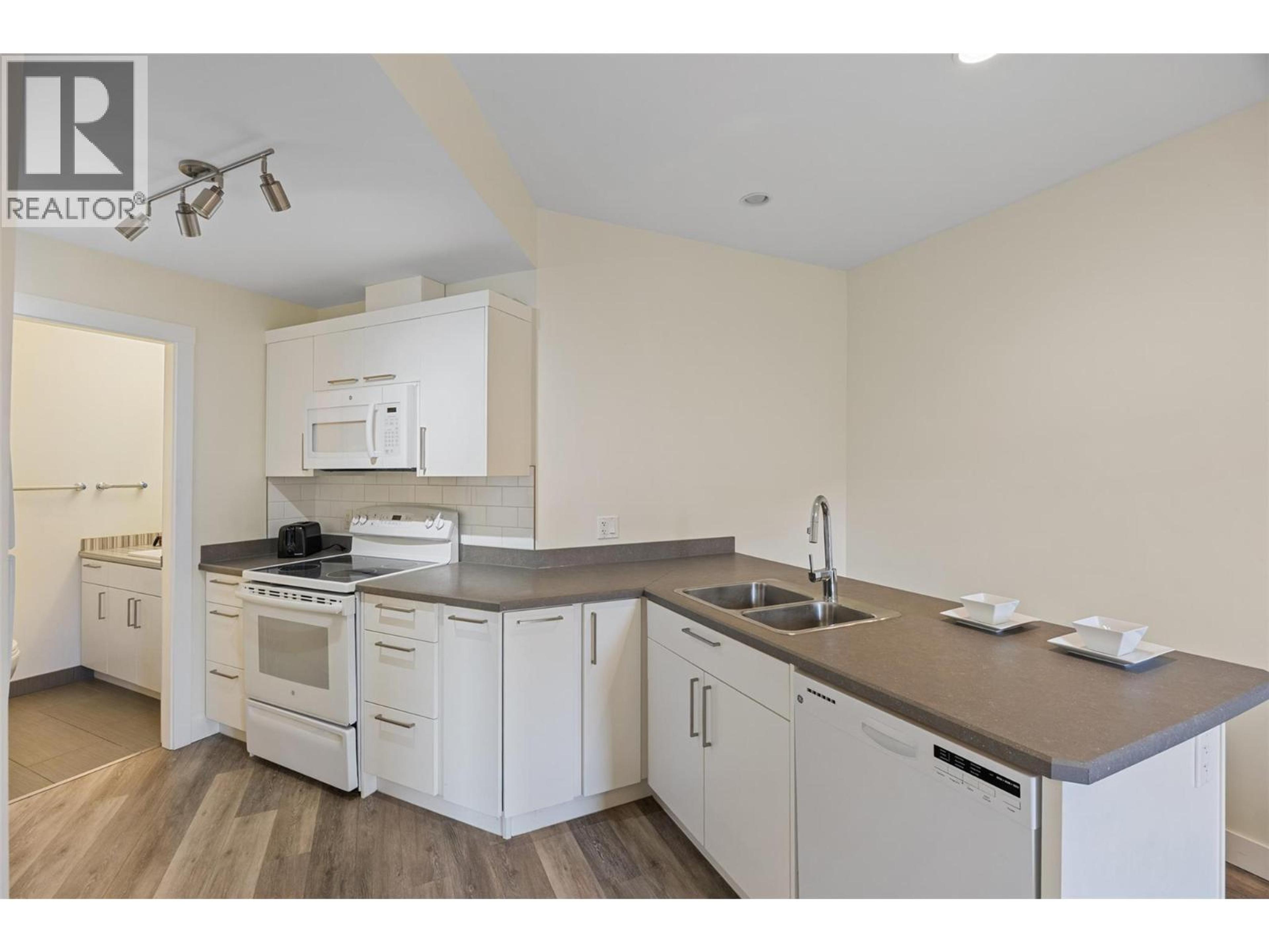 4249 BELLA VISTA DRIVE - 79