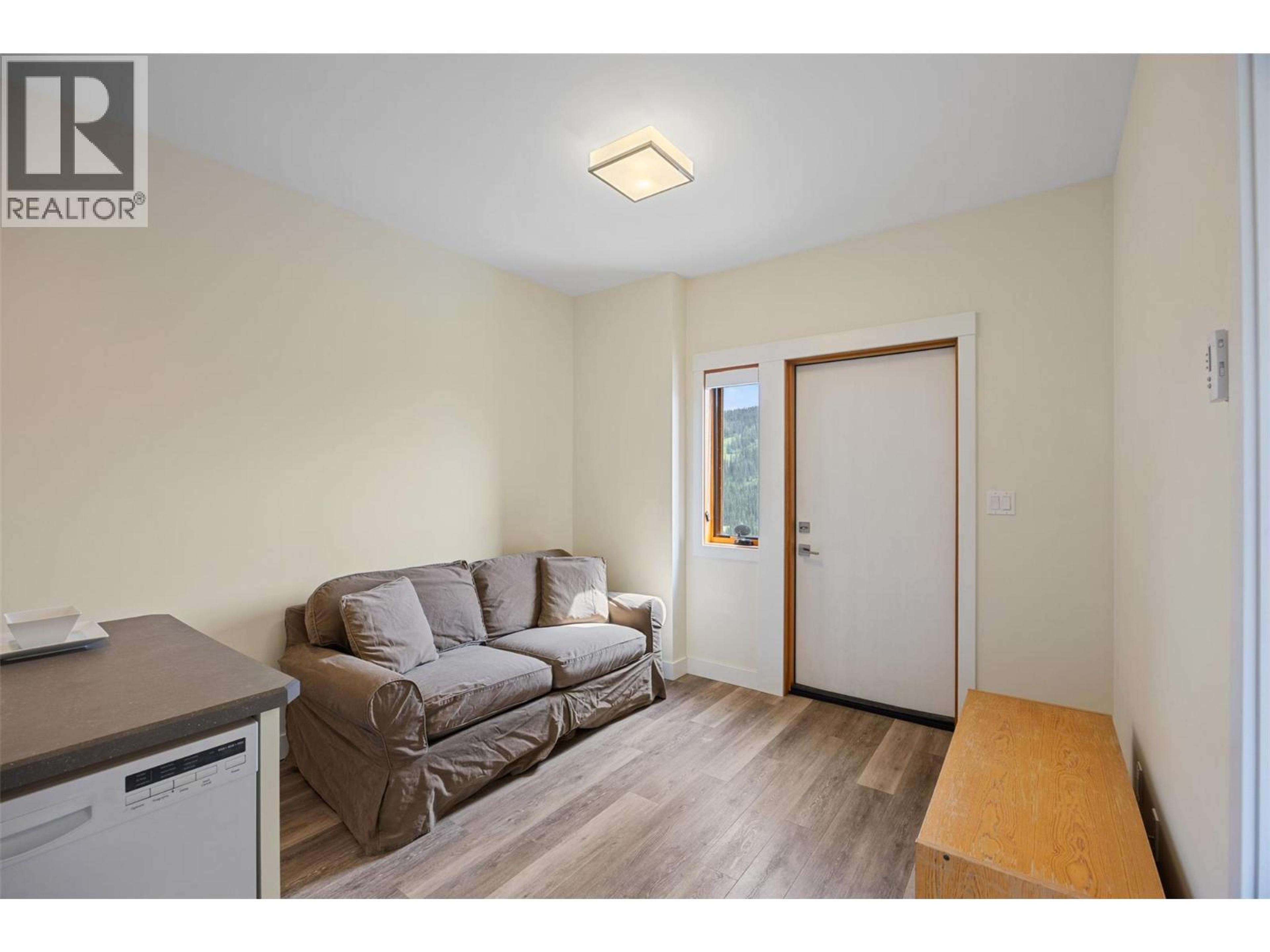 4249 BELLA VISTA DRIVE - 83