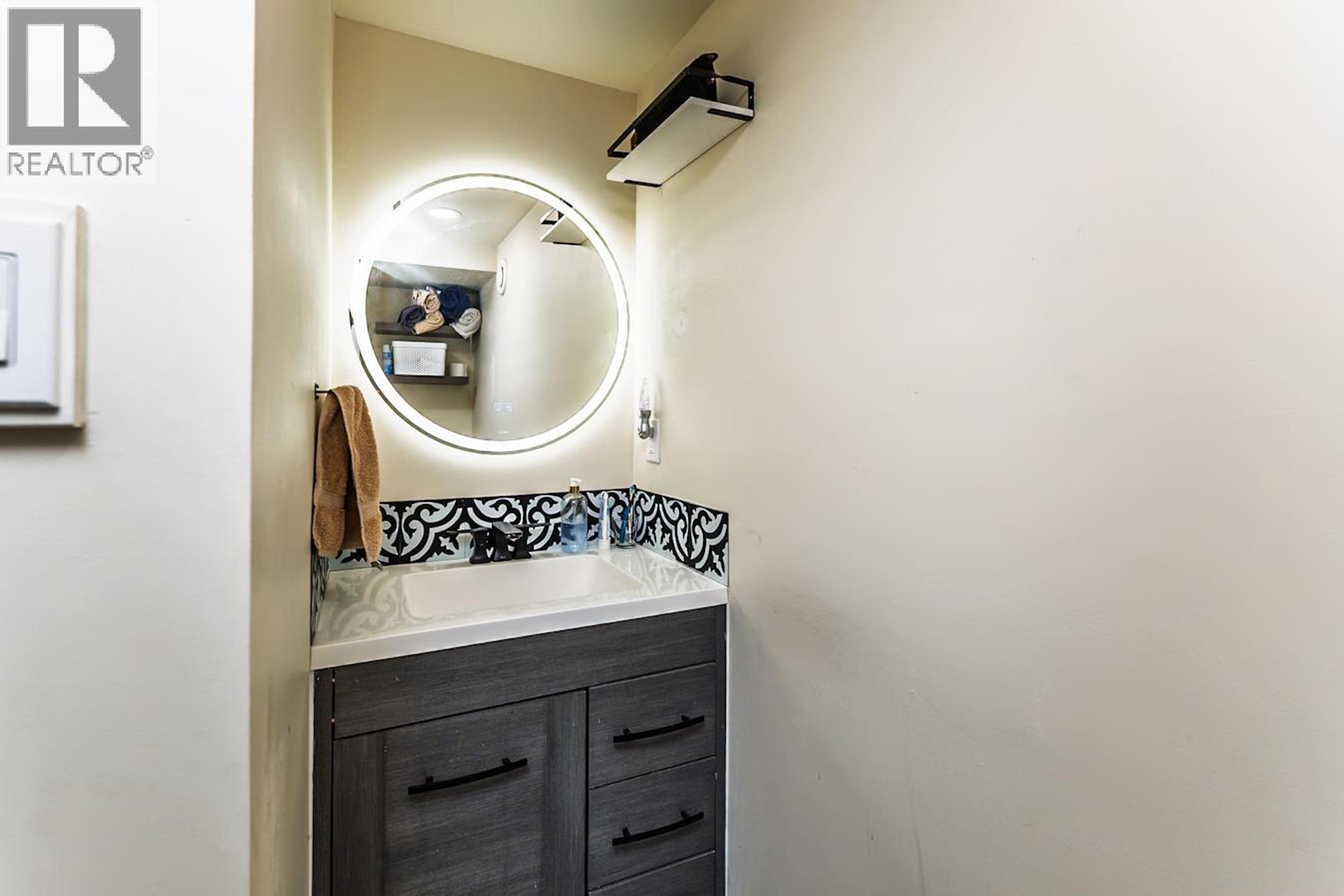 2373 REGENTS CRESCENT - 14