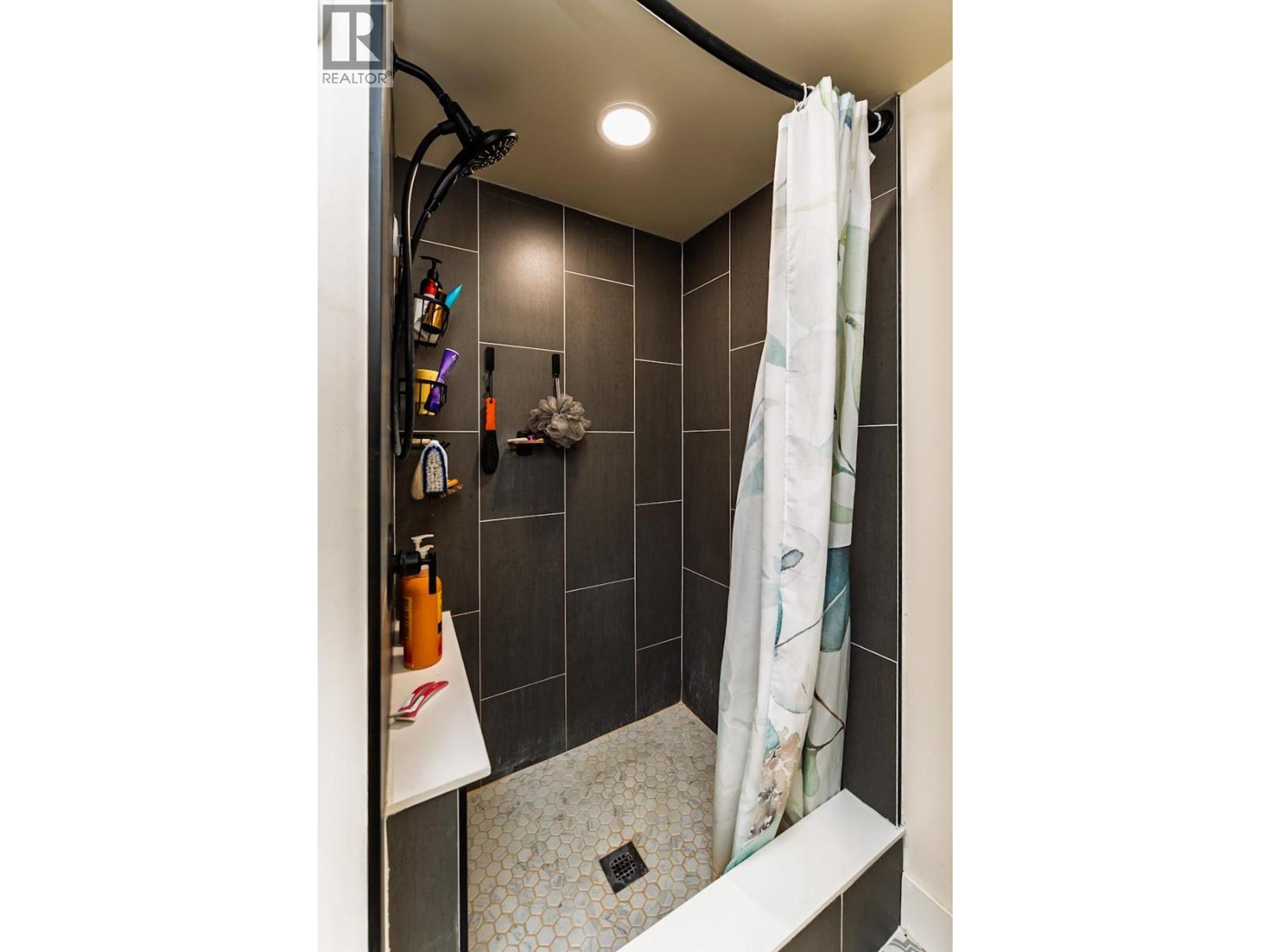 2373 REGENTS CRESCENT - 15