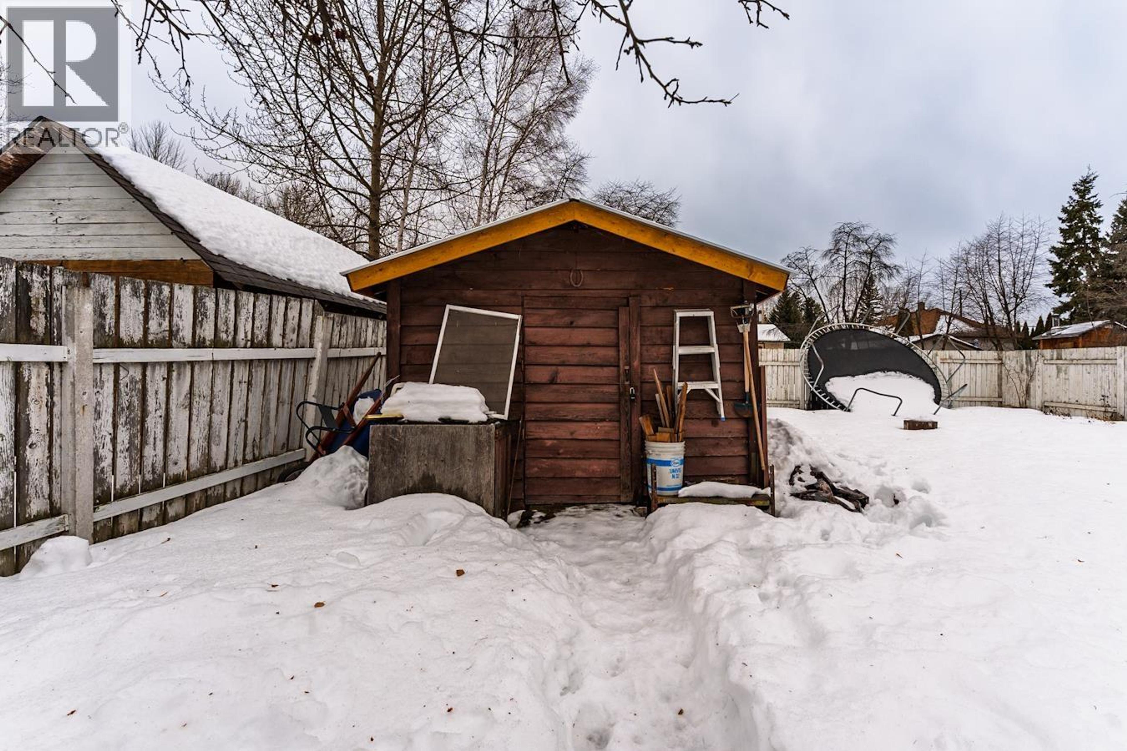 2373 REGENTS CRESCENT - 19